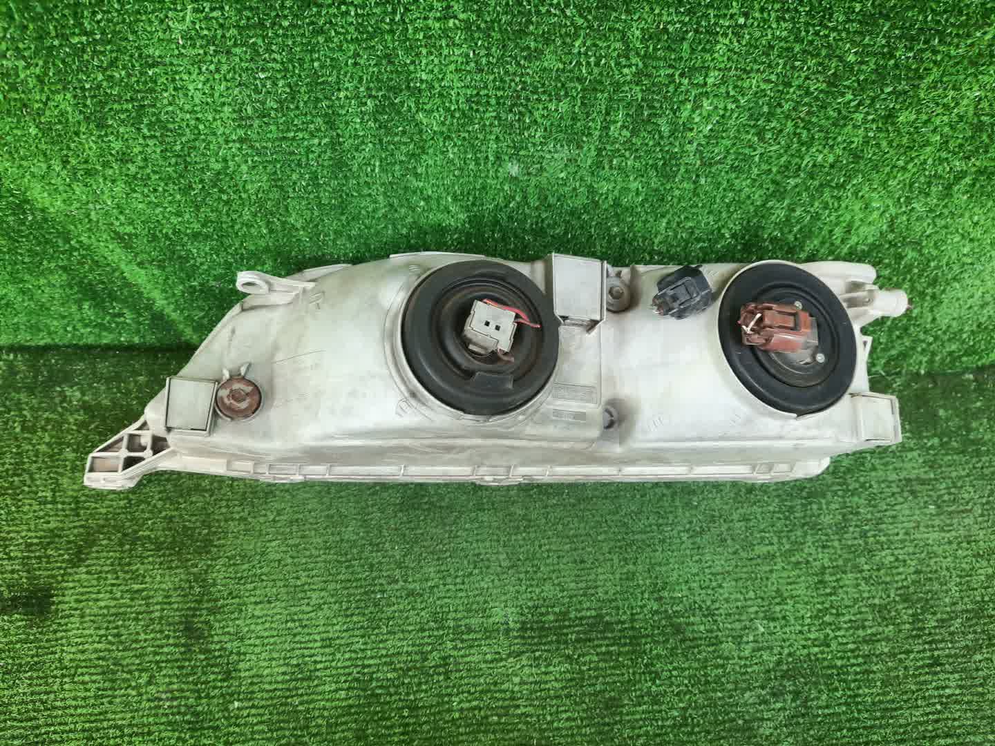 Фара правая передняя TOYOTA MARK II GX100, JZX100, JZX101, LX100, GX105, JZX105, SX100 2 ракурс