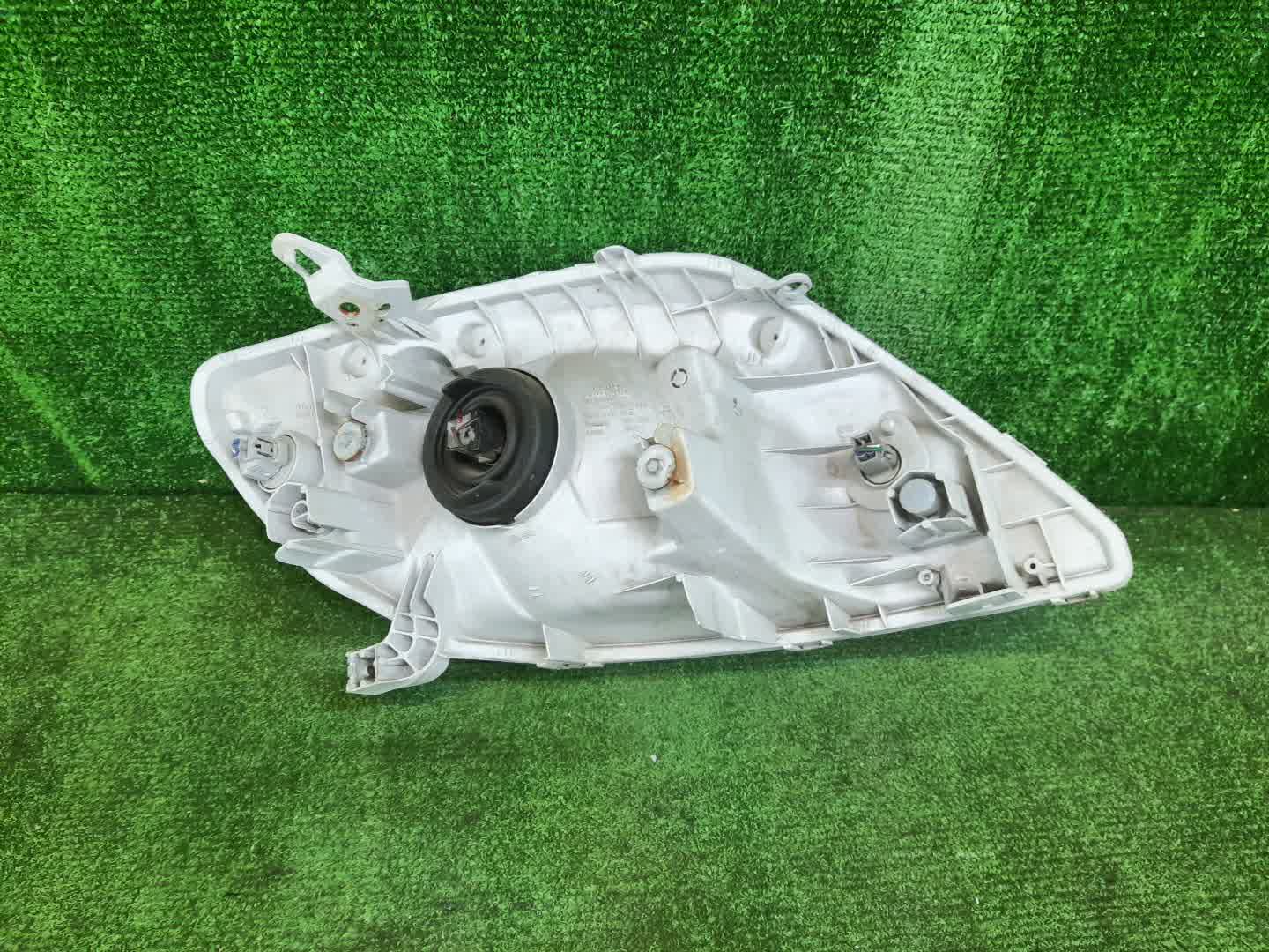 Фара левая передняя TOYOTA COROLLA, COROLLA FIELDER ZZE124, NZE121, NZE120, ZZE122, NZE124, CE121, NZE121G, ZZE123G, ZZE124G, ZZE122G, NZE124G , 1NZ-FE, 1ZZ-FE 2 ракурс