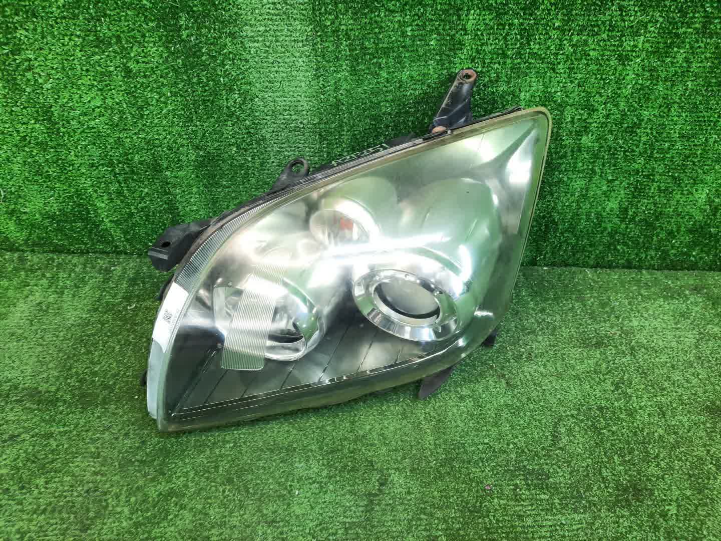 Фара левая передняя TOYOTA AVENSIS ZZT251, AZT250, AZT255, AZT251 1 ракурс