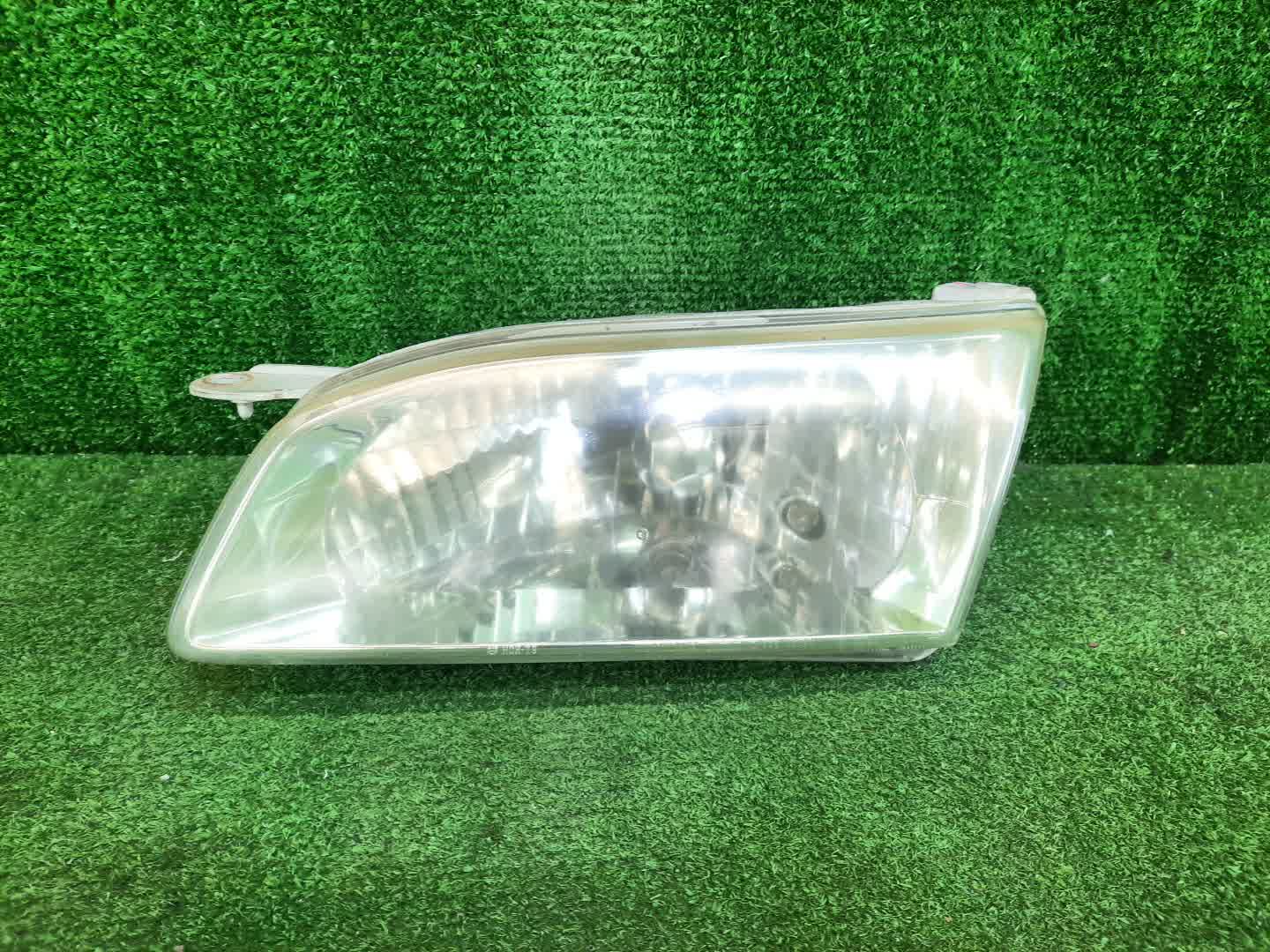 Фара левая передняя TOYOTA COROLLA AE111, AE114, AE110, EE111, CE110, CE114 1 ракурс