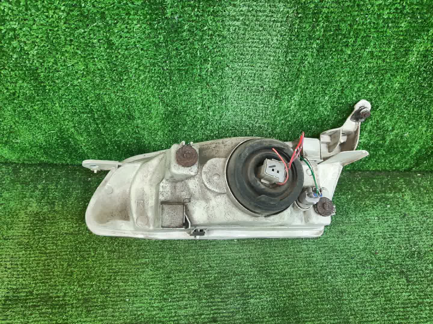 Фара правая передняя TOYOTA SPRINTER AE111, AE114, AE110, EE111, CE110, CE114 2 ракурс