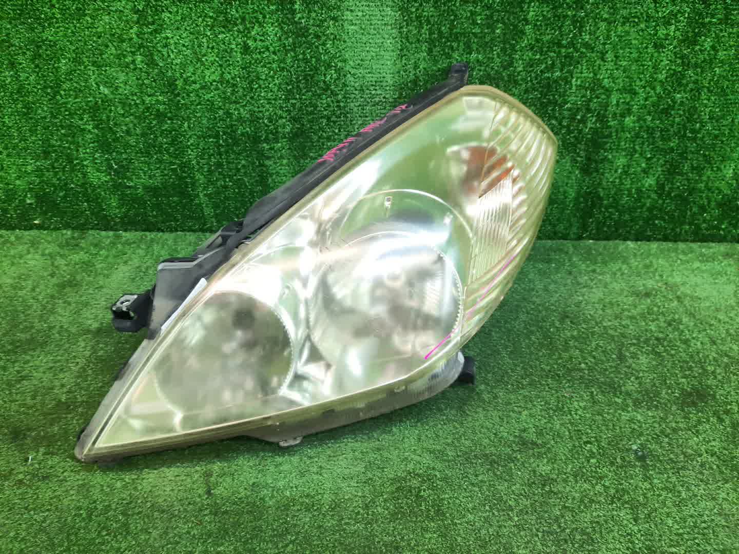Фара левая передняя NISSAN WINGROAD Y11 1 ракурс