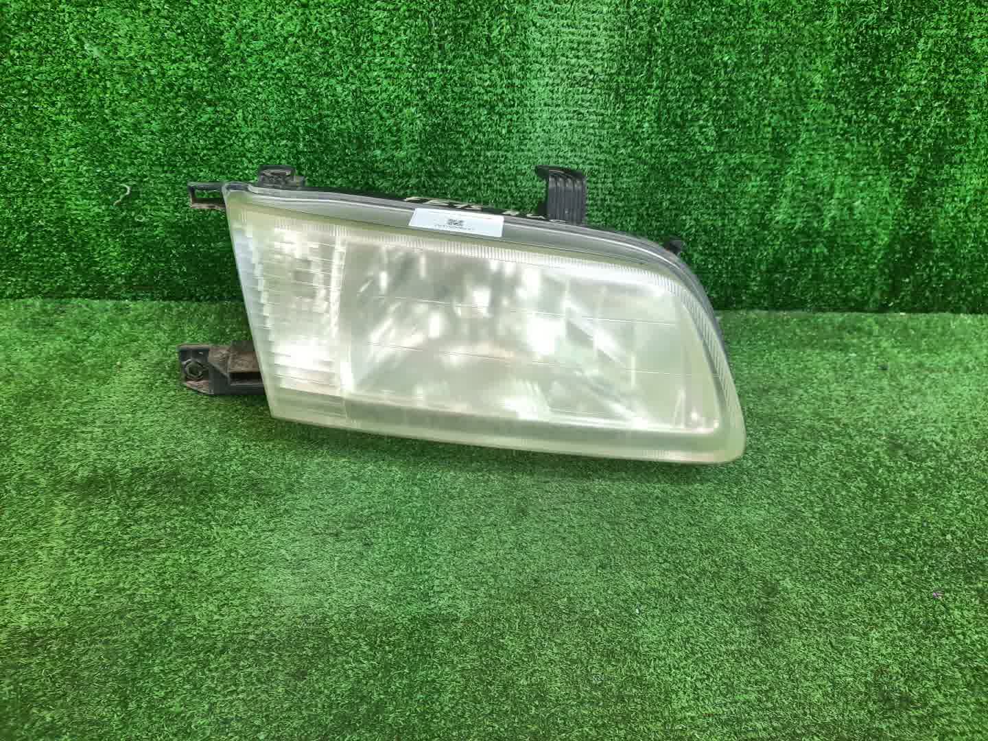 Фара правая передняя NISSAN SUNNY B15, FB15, FNB15, QB15, SB15 1 ракурс