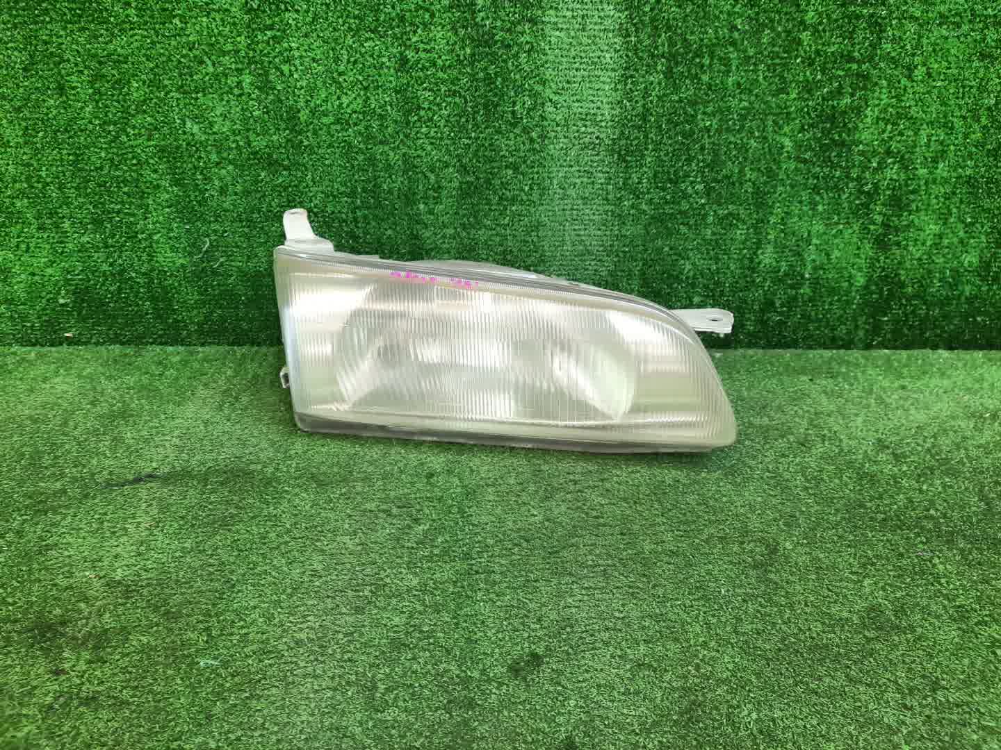 Фара правая передняя TOYOTA SPRINTER AE111, AE114, AE110, EE111, CE110, CE114 1 ракурс