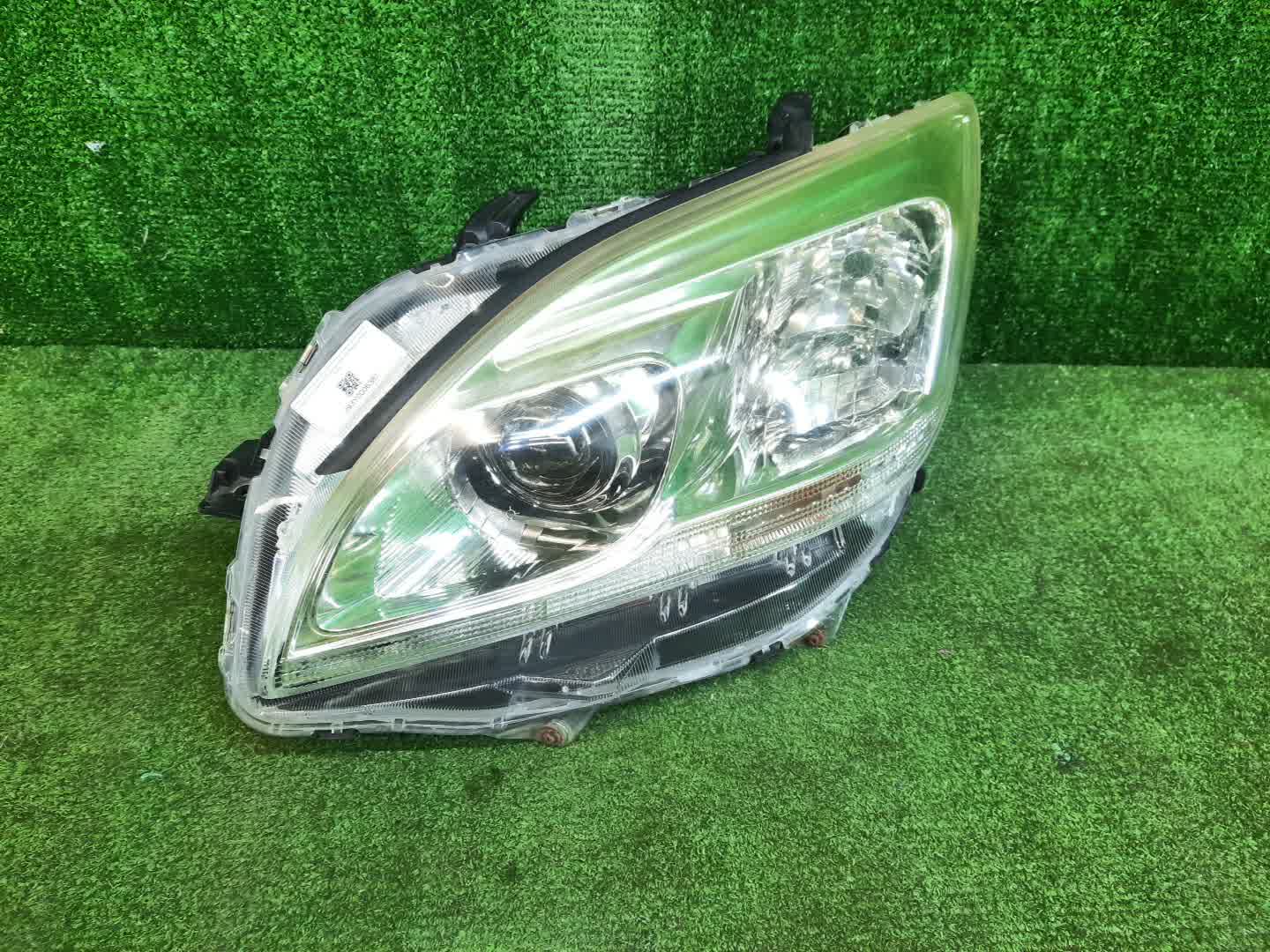 Фара левая передняя TOYOTA MARK X ZIO GGA10, ANA15, ANA10 1 ракурс