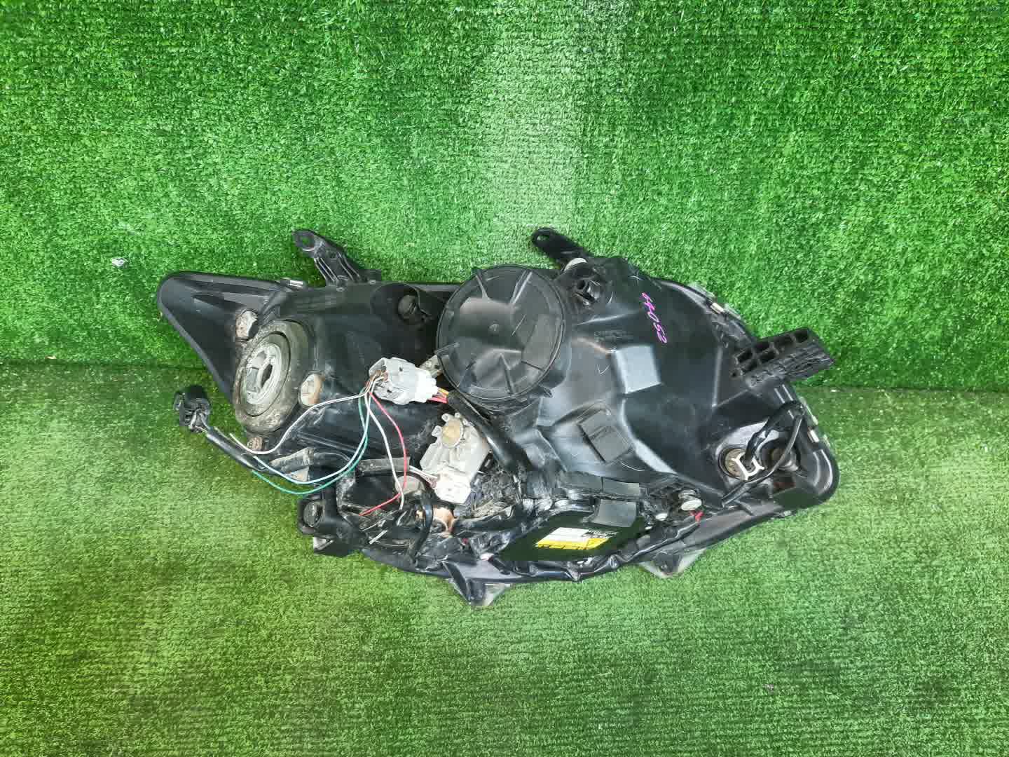 Фара левая передняя TOYOTA MARK X ZIO GGA10, ANA15, ANA10 2 ракурс