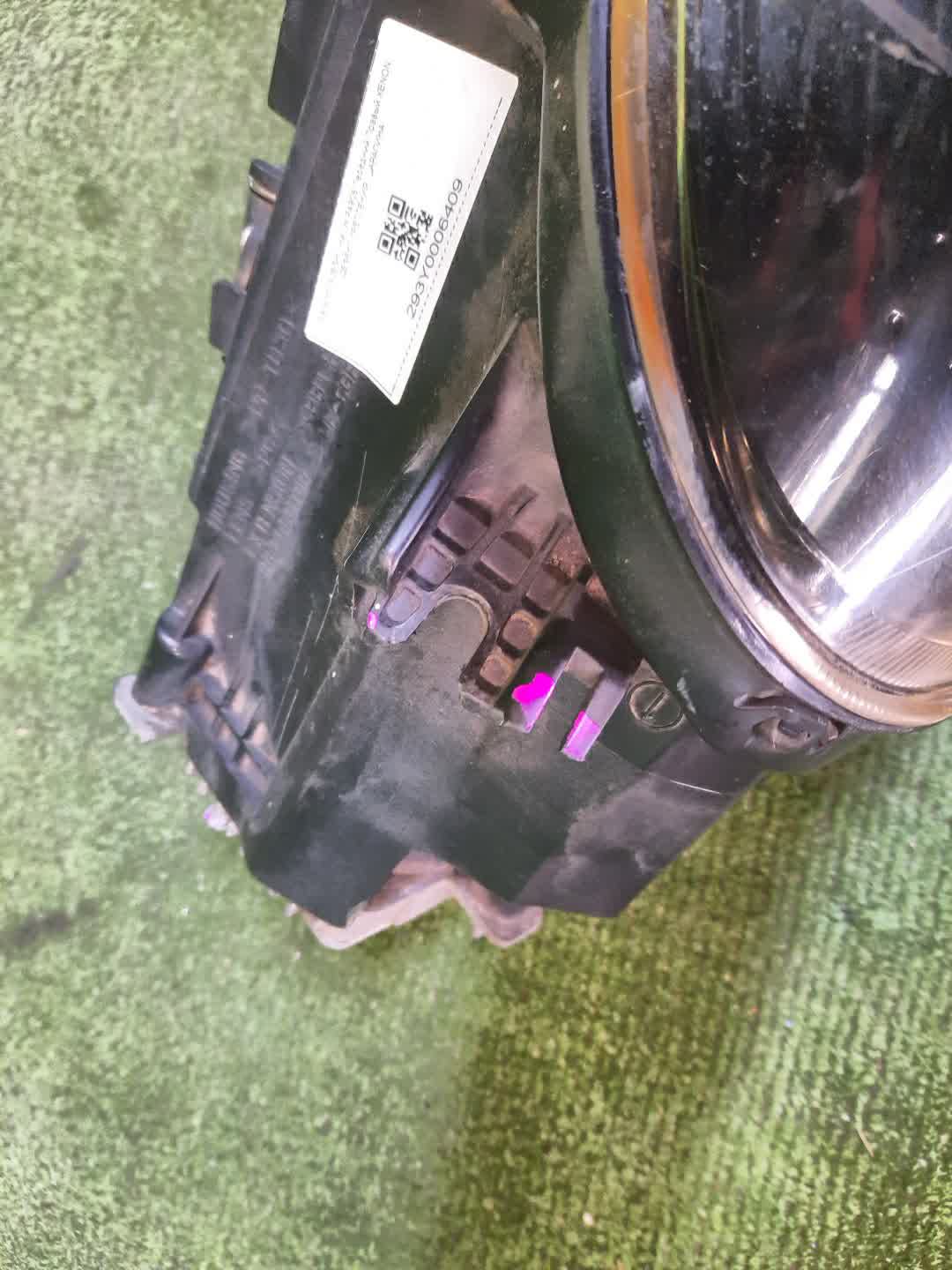 Фара правая передняя MITSUBISHI i HA1W 3 ракурс