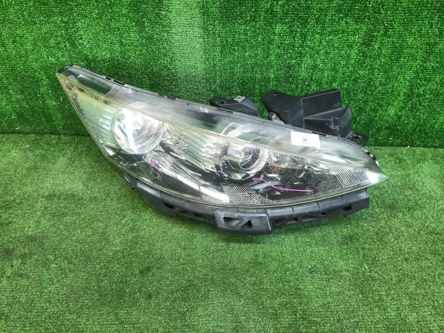 Фара правая передняя MAZDA BIANTE CCEAW, CCEFW, CCFFW, CC3FW 1 ракурс