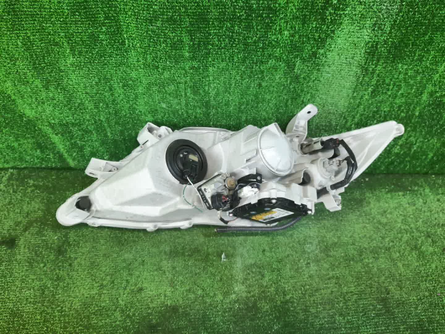 Фара правая передняя TOYOTA CAMRY, ALTIS AHV40, GSV40, ACV40, ACV45, ACV40N, ACV45N 2 ракурс