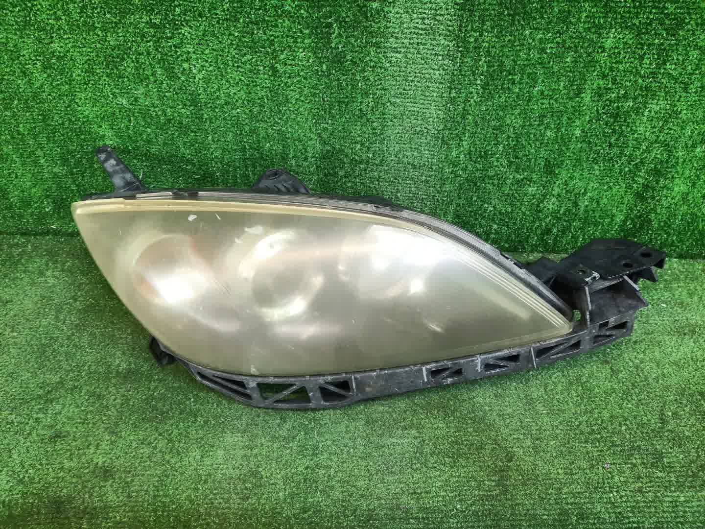 Фара правая передняя MAZDA AXELA, MAZDA 3, 3 BK5P, BK3P, BKEP, BK 1 ракурс