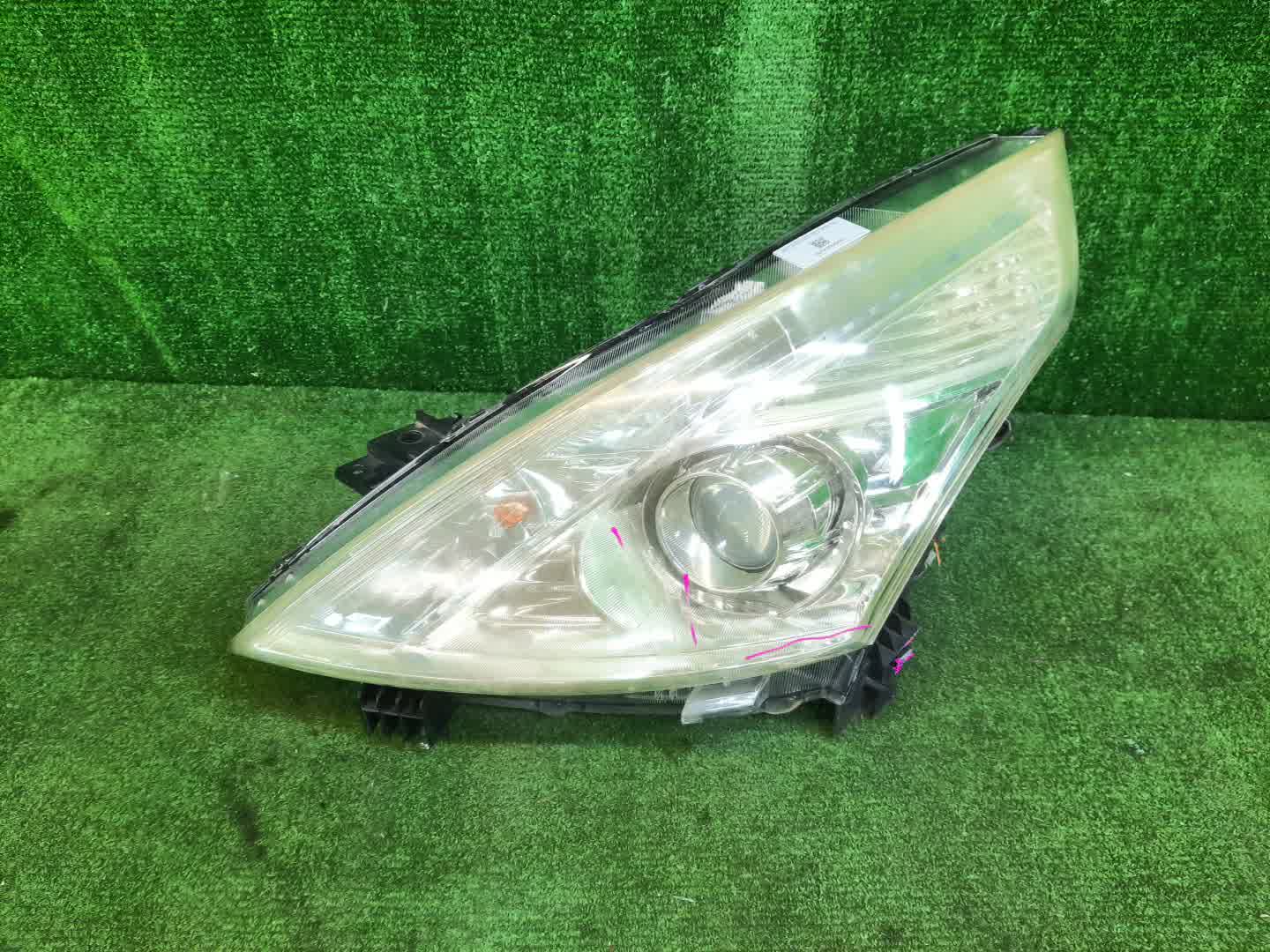 Фара левая передняя NISSAN TEANA TNJ32, PJ32, J32 1 ракурс Фара левая передняя NISSAN TEANA TNJ32, PJ32, J32 1 ракурс