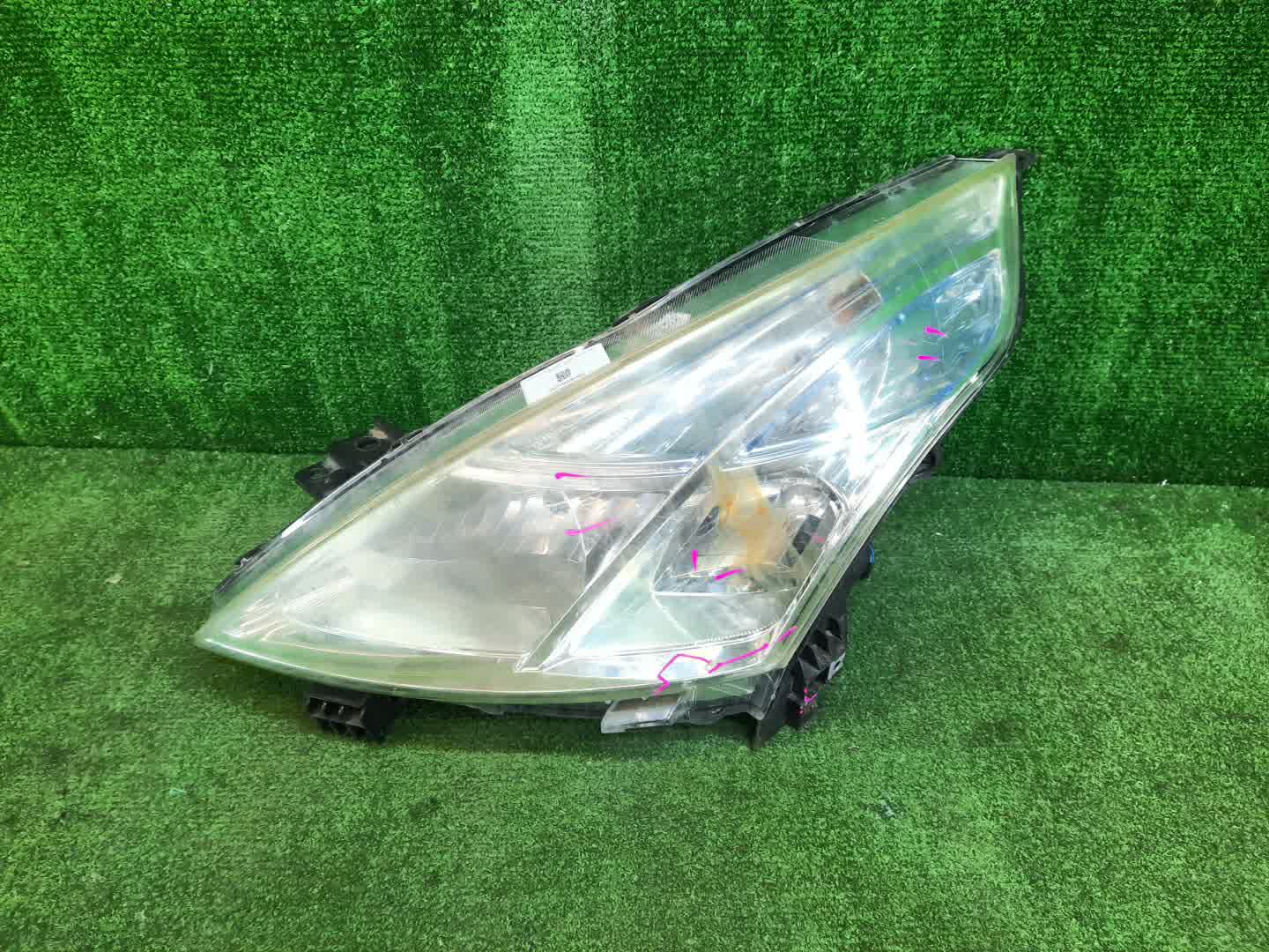 Фара левая передняя NISSAN TEANA TNJ32, PJ32, J32 1 ракурс Фара левая передняя NISSAN TEANA TNJ32, PJ32, J32 1 ракурс