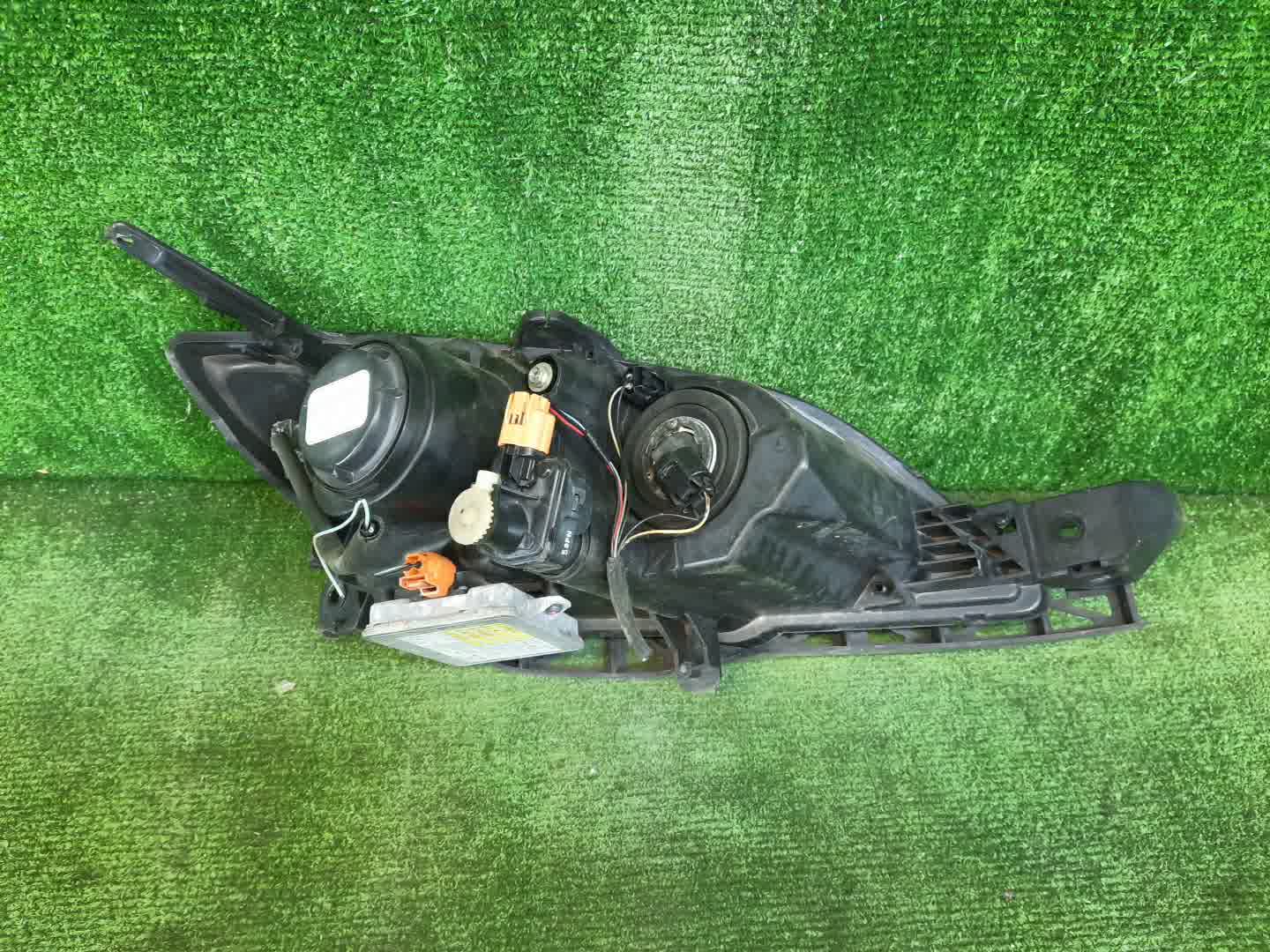 Фара левая передняя MAZDA AXELA, MAZDA 3, 3 BK5P, BK3P, BKEP, BK 2 ракурс