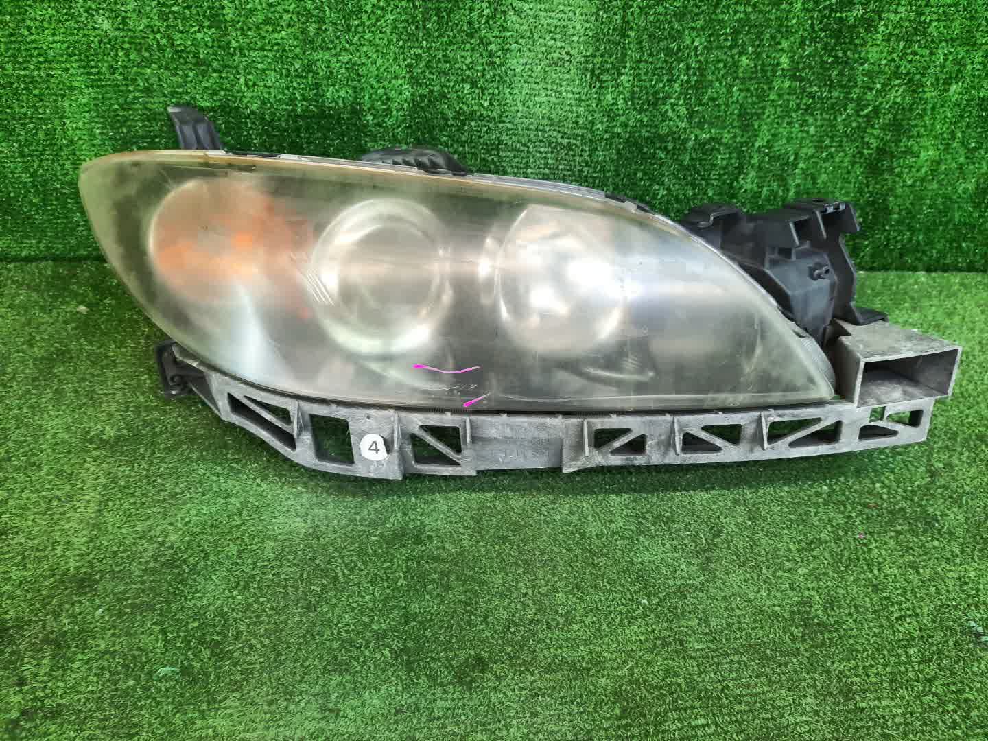 Фара правая передняя MAZDA AXELA, MAZDA 3, 3 BK5P, BK3P, BKEP, BK 1 ракурс