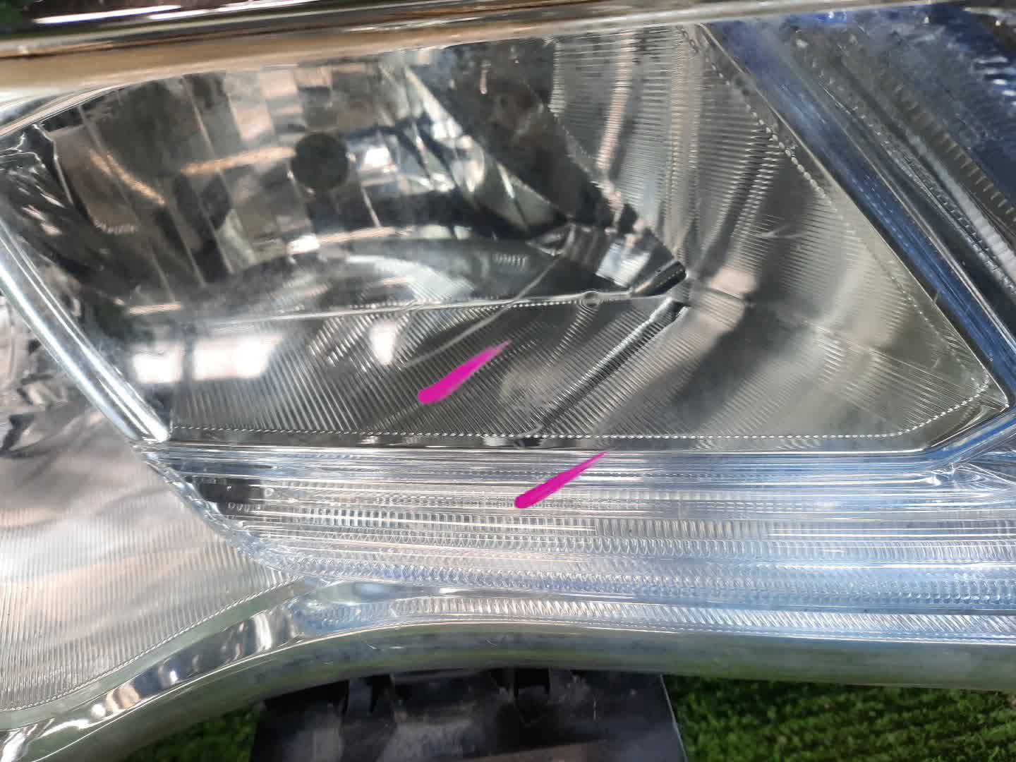 Фара правая передняя NISSAN SERENA C26 2 ракурс Фара правая передняя NISSAN SERENA C26 2 ракурс