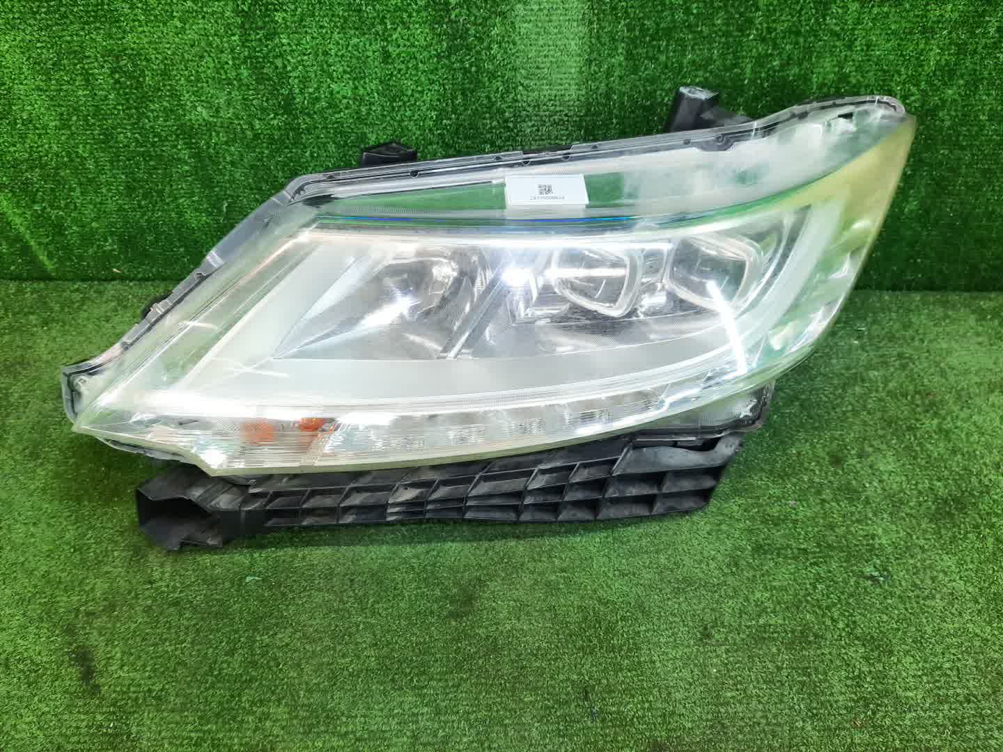 Фара левая передняя HONDA ODYSSEY RC1 1 ракурс