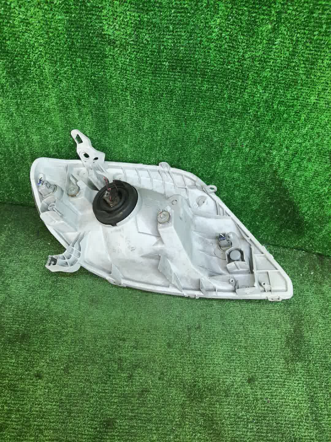 Фара левая передняя TOYOTA COROLLA, COROLLA FIELDER ZZE124, NZE121, NZE120, ZZE122, NZE124, CE121, NZE121G, ZZE123G, ZZE124G, ZZE122G, NZE124G , 1NZ-FE, 1ZZ-FE 2 ракурс
