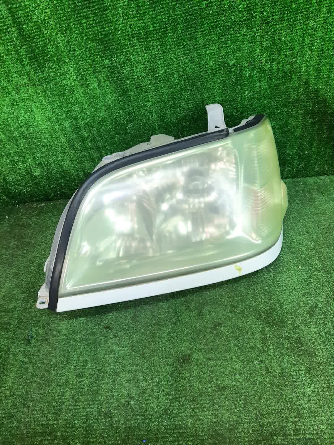 Фара левая передняя TOYOTA CROWN, CROWN ATHLETE JZS173W, JZS171W, JZS175W, GS171W, GS171, JZS175, JZS171, JZS173, JKS175 1 ракурс Фара левая передняя TOYOTA CROWN, CROWN ATHLETE JZS173W, JZS171W, JZS175W, GS171W, GS171, JZS175, JZS171, JZS173, JKS175 1 ракурс
