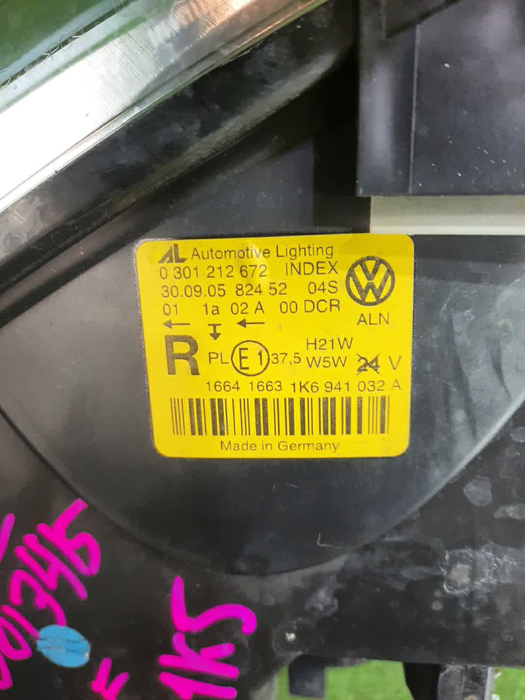 Фара правая передняя VOLKSWAGEN GOLF, JETTA MK5, 1K5, 1K1, A5, 1K2 3 ракурс
