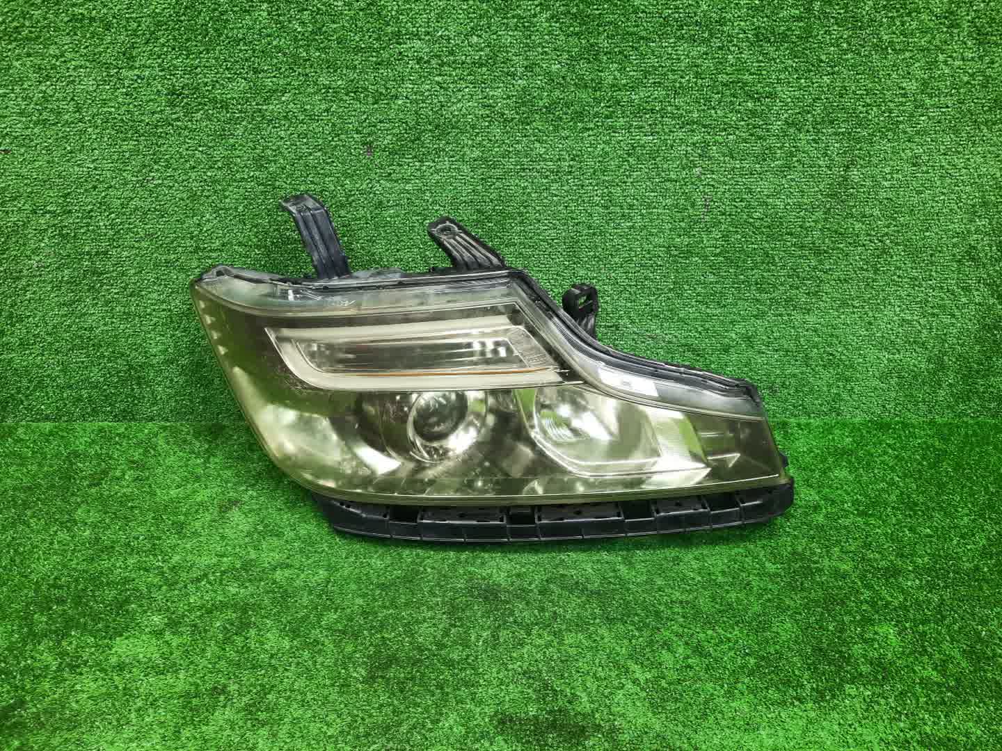 Фара правая передняя HONDA STEPWGN RK5 1 ракурс Фара правая передняя HONDA STEPWGN RK5 1 ракурс