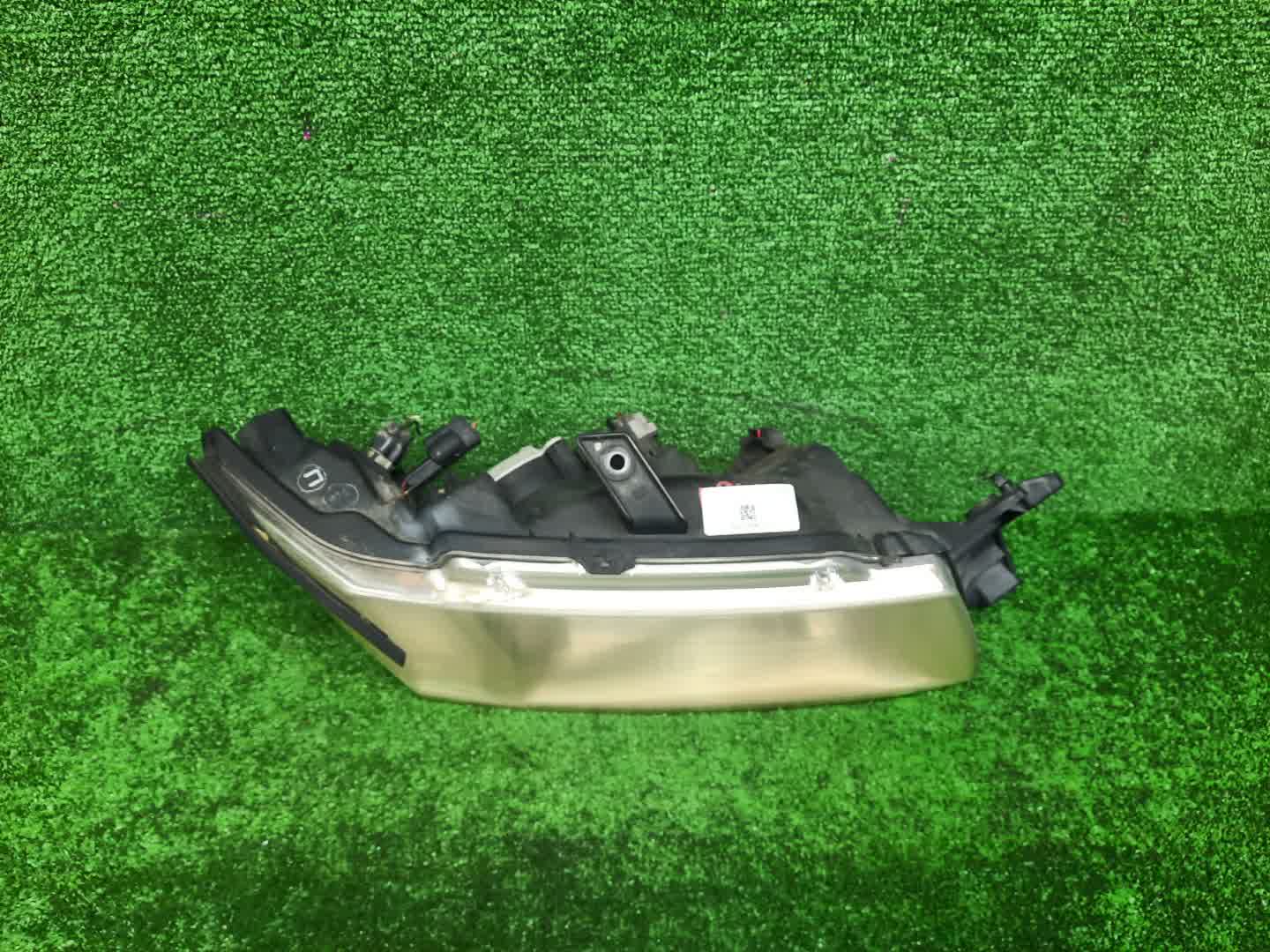 Фара правая передняя MITSUBISHI CHARIOT GRANDIS, CHARIOT N84W, N94W, N96W, N86W 2 ракурс