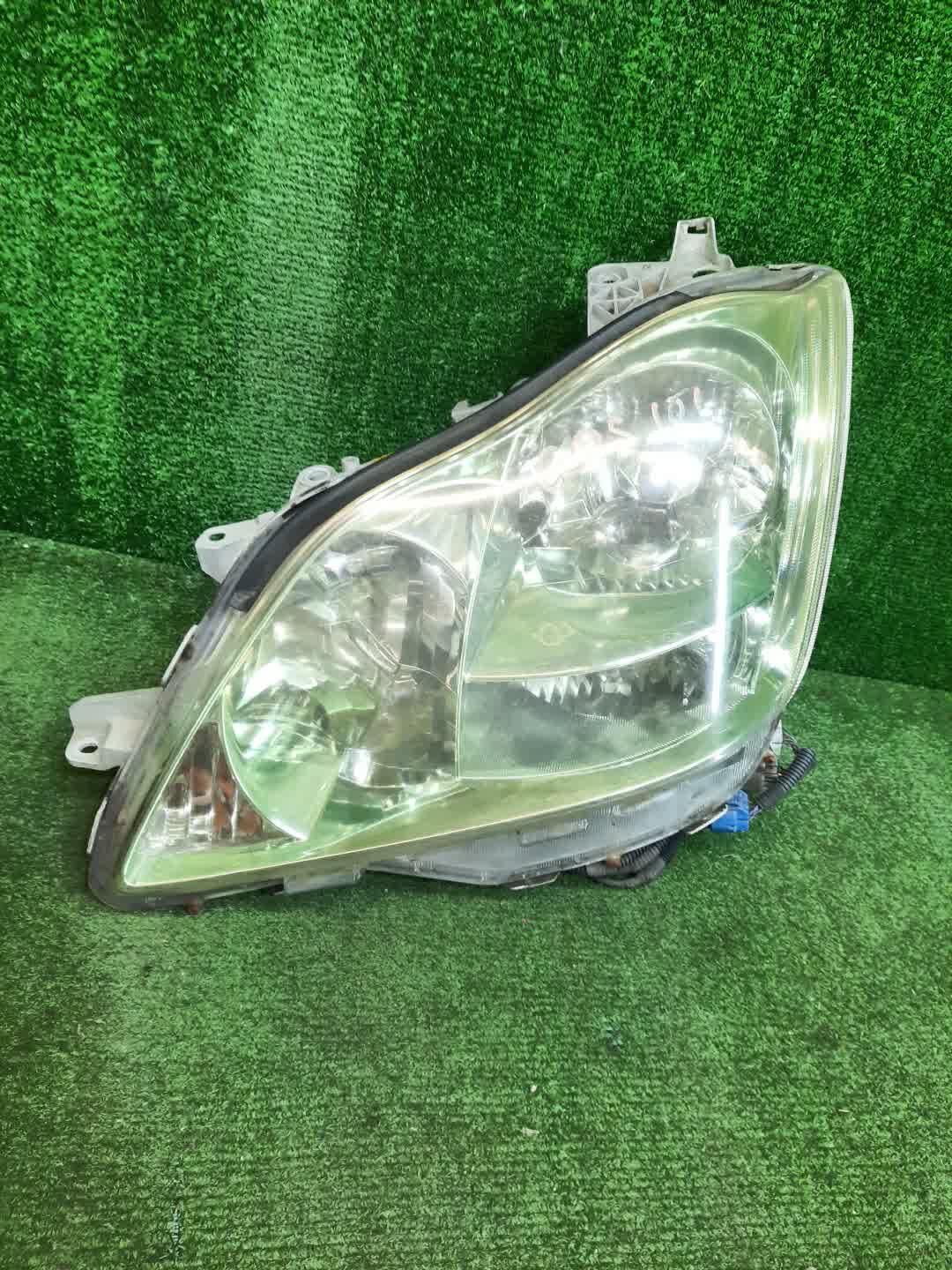 Фара левая передняя  TOYOTA CROWN GRS182, GRS180, GRS181, GRS183, GRS184 1 ракурс