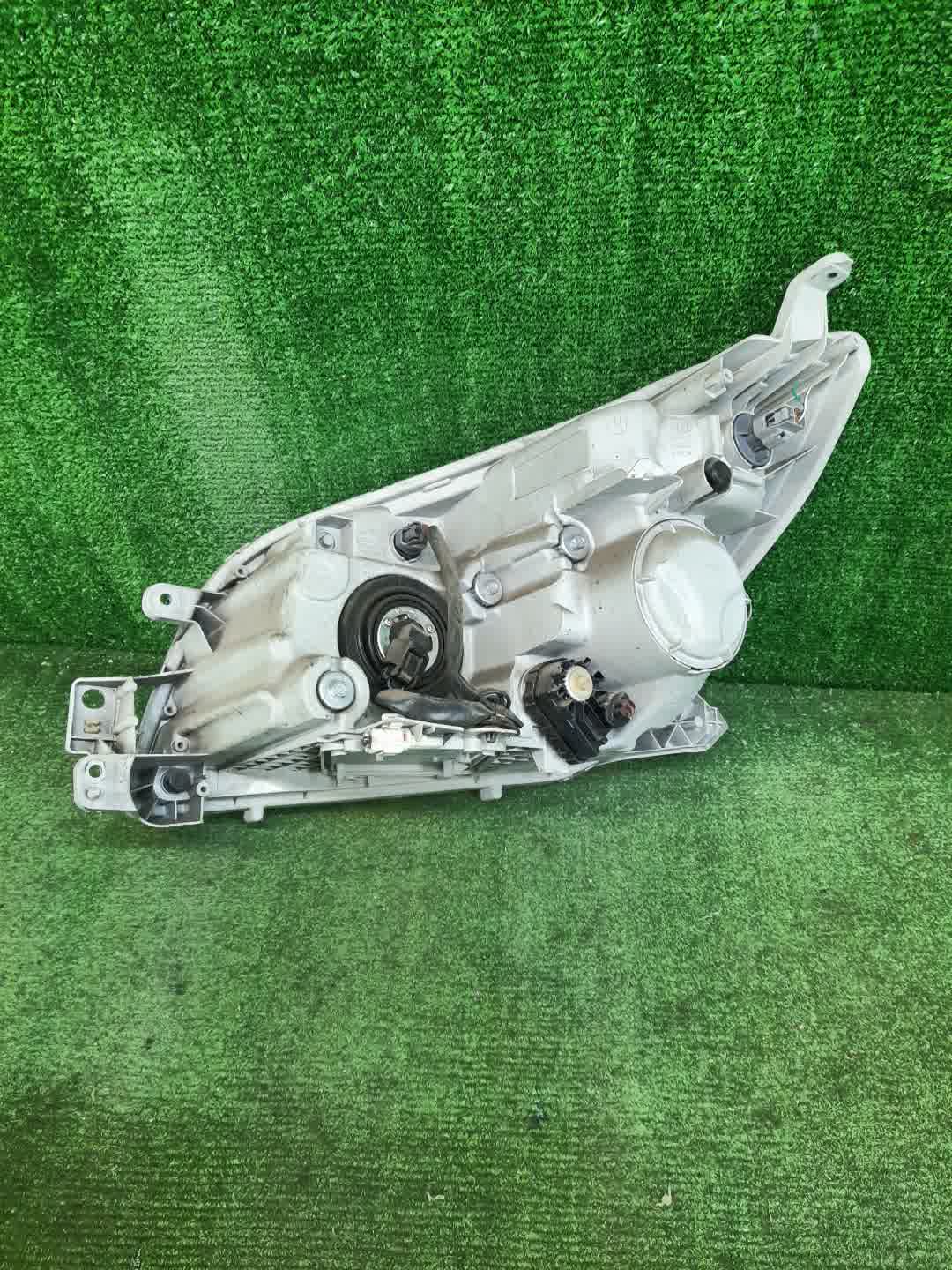 Фара правая передняя TOYOTA RUSH, BE-GO J210E, J200E, J210G, J200G 2 ракурс