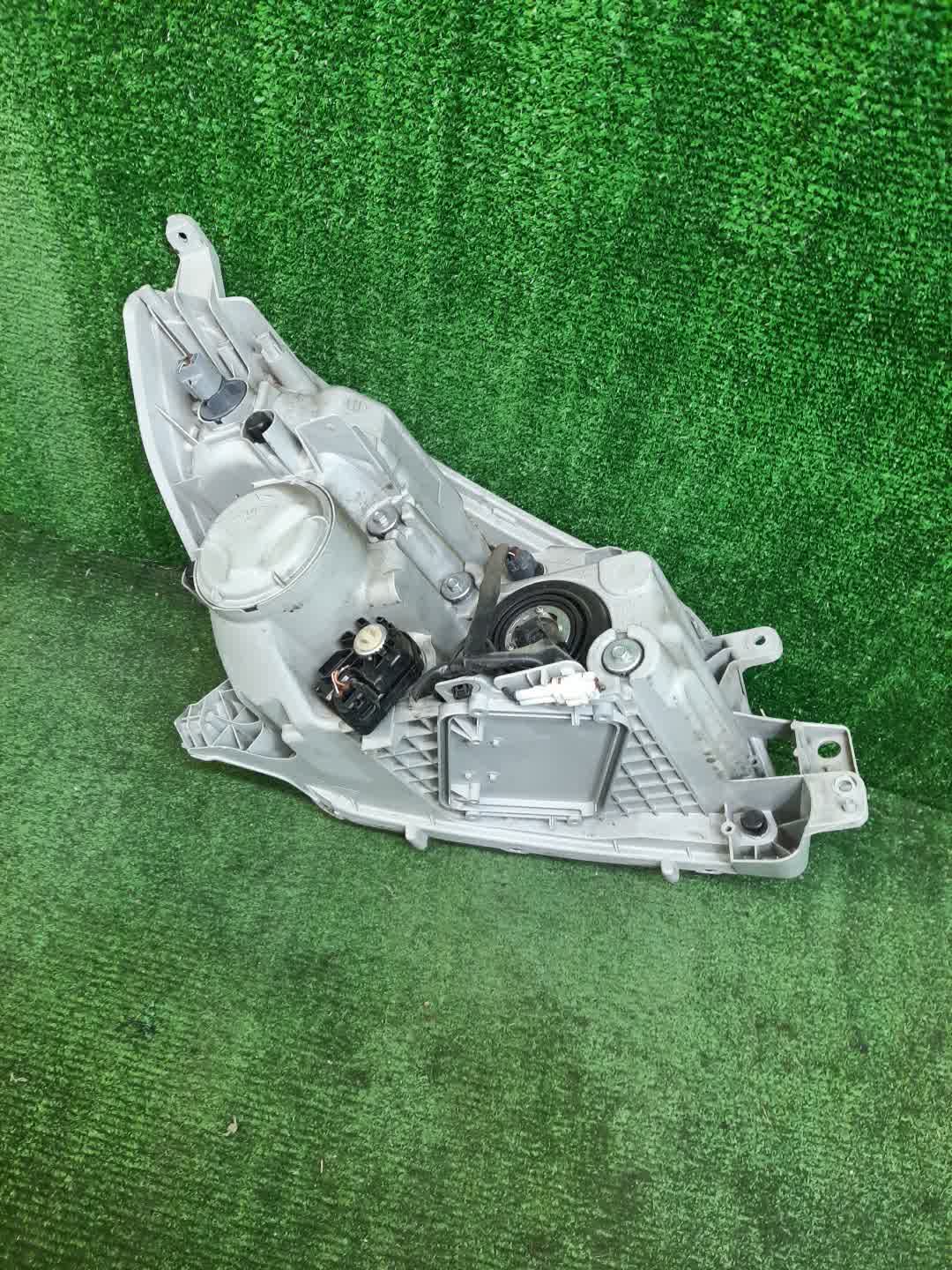 Фара левая передняя TOYOTA RUSH, BE-GO J210E, J200E, J210G, J200G 3 ракурс
