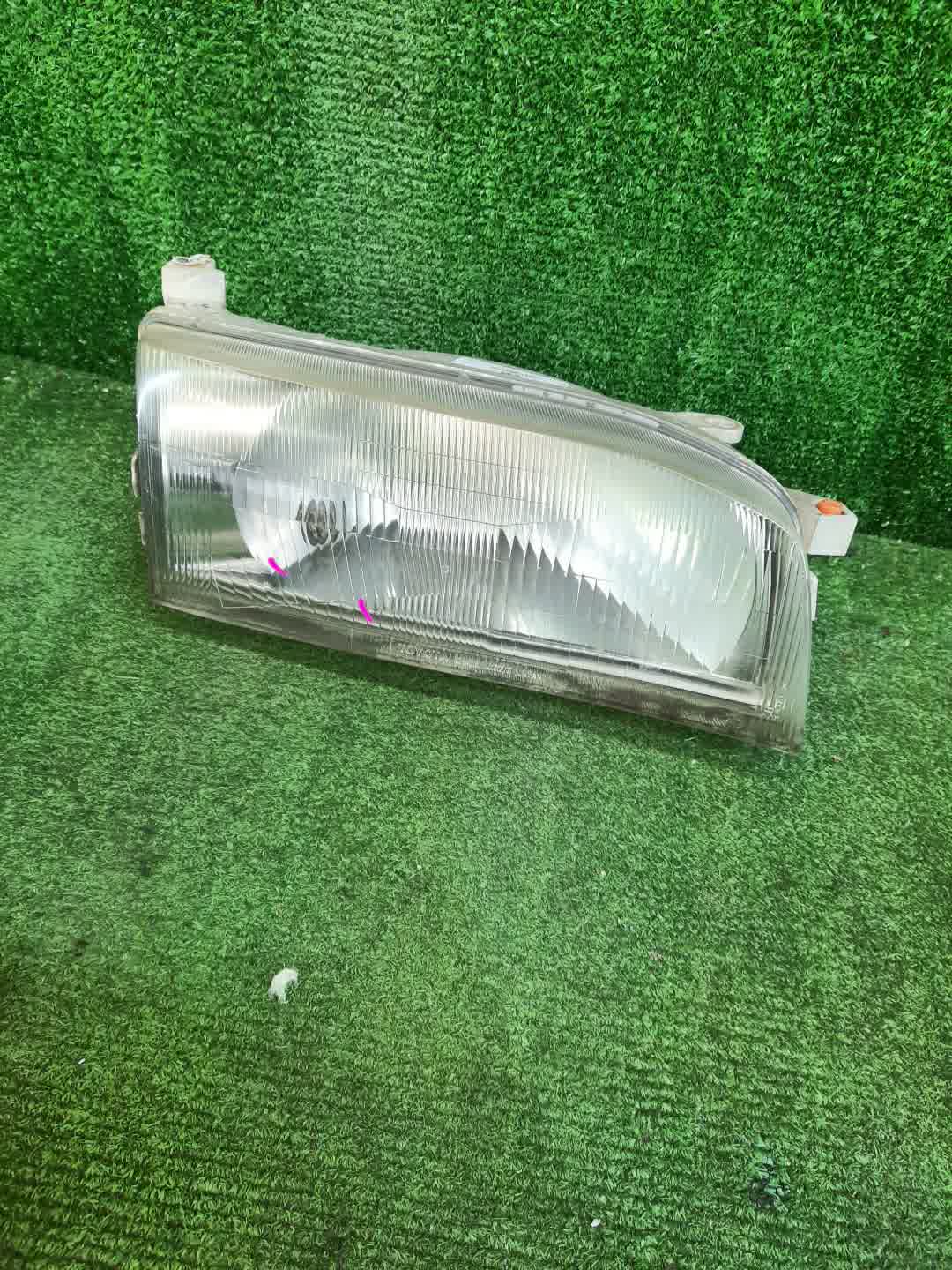 Фара правая передняя TOYOTA SPRINTER CARIB AE111G, AE114G, AE115G 1 ракурс