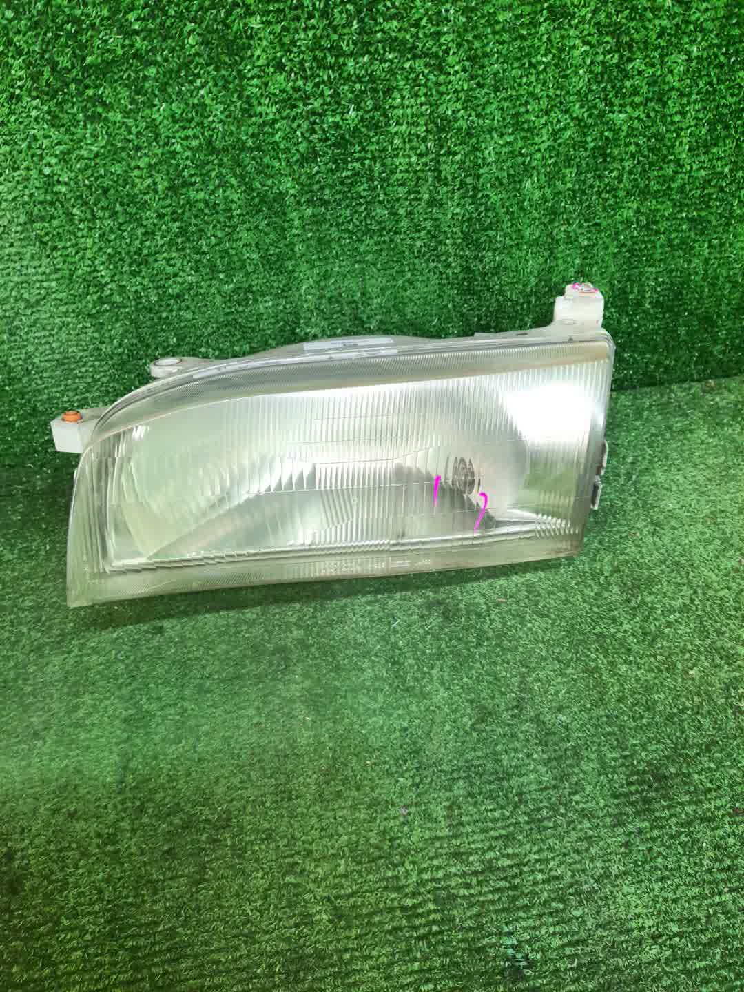 Фара левая передняя TOYOTA SPRINTER CARIB AE111G, AE114G, AE115G 1 ракурс