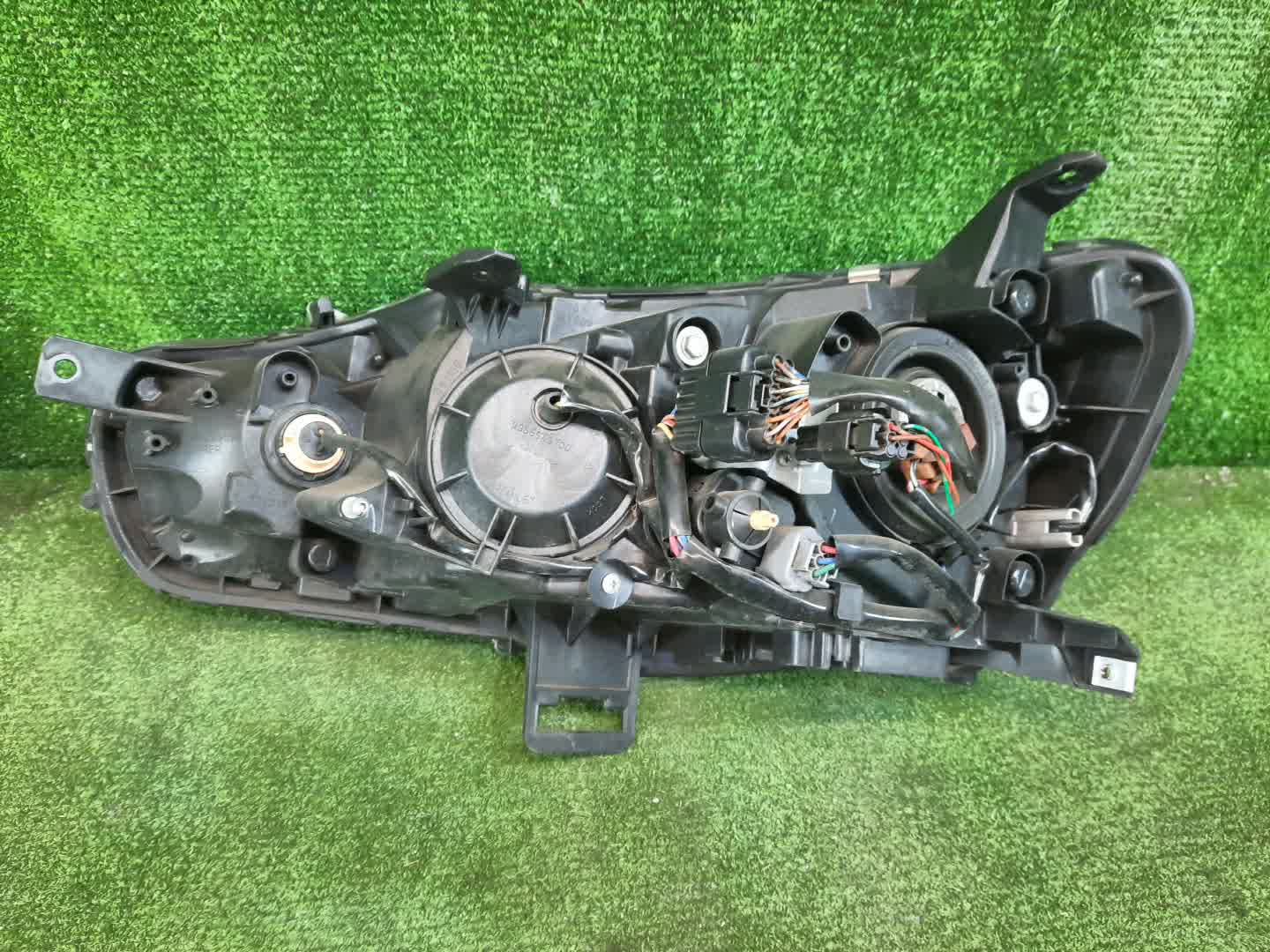 Фара правая передняя MITSUBISHI LANCER, GALANT FORTIS CY4A, CY2A, CY3A, CY6A, CX6A, CX4A, CX3A 2 ракурс