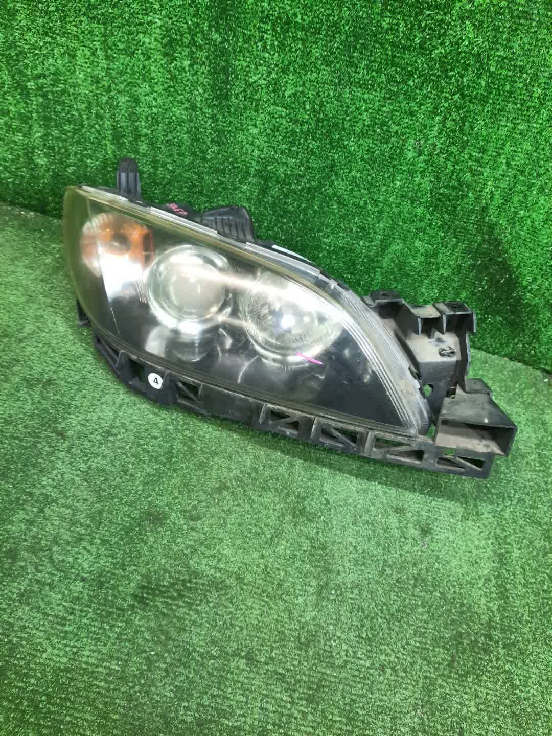 Фара правая передняя MAZDA AXELA, MAZDA 3, 3 BK5P, BK3P, BKEP, BK 1 ракурс
