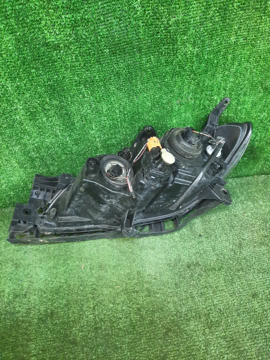 Фара правая передняя MAZDA AXELA, MAZDA 3, 3 BK5P, BK3P, BKEP, BK 3 ракурс