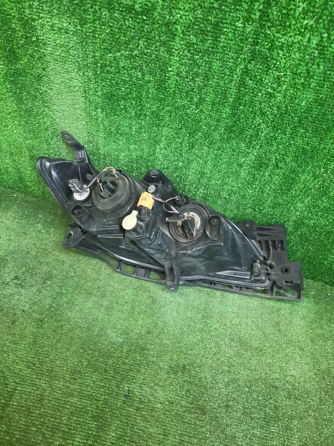 Фара левая передняя MAZDA AXELA, MAZDA 3, 3 BK5P, BK3P, BKEP, BK 2 ракурс