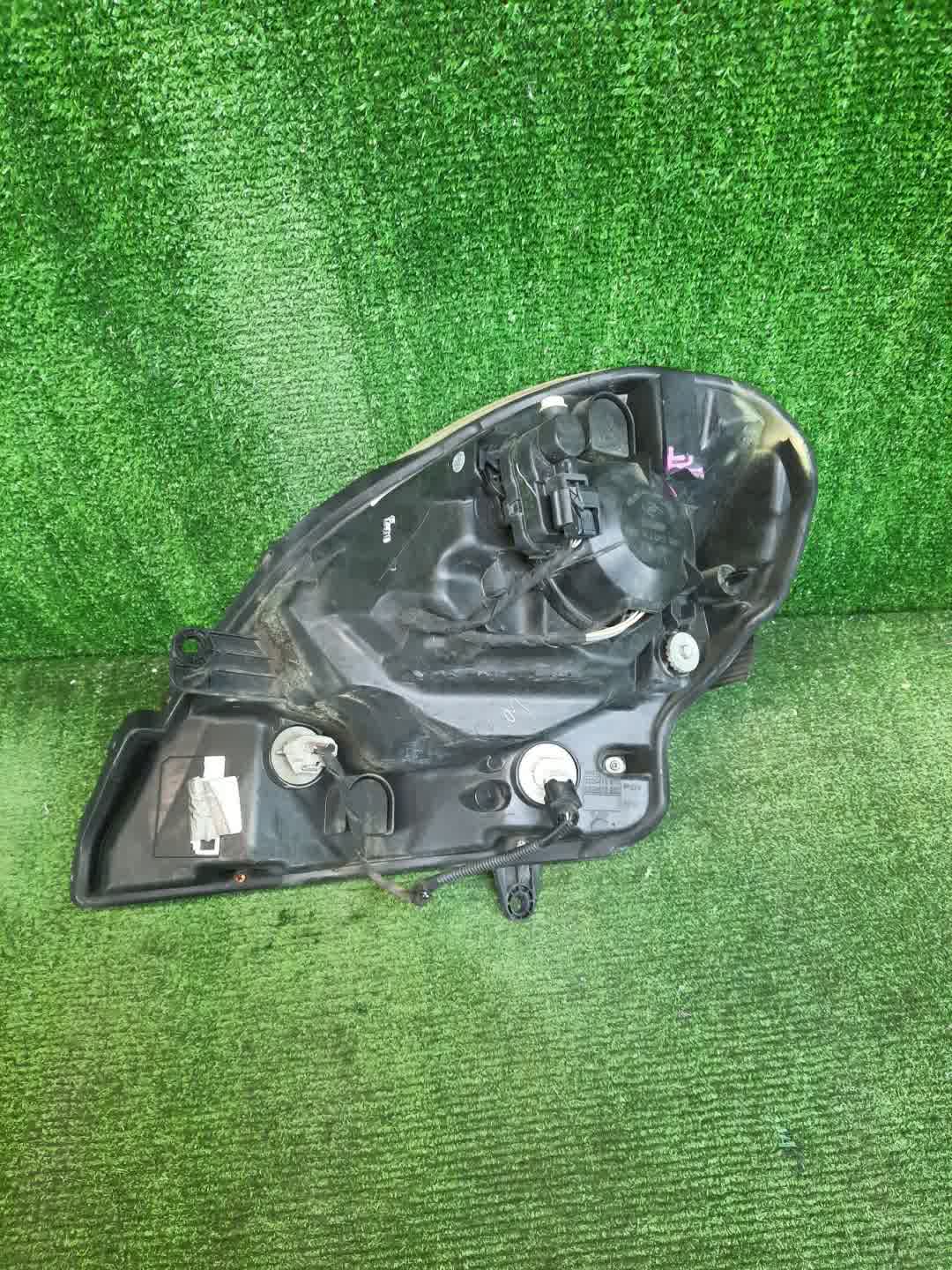 Фара правая передняя RENAULT KANGOO KW0 3 ракурс