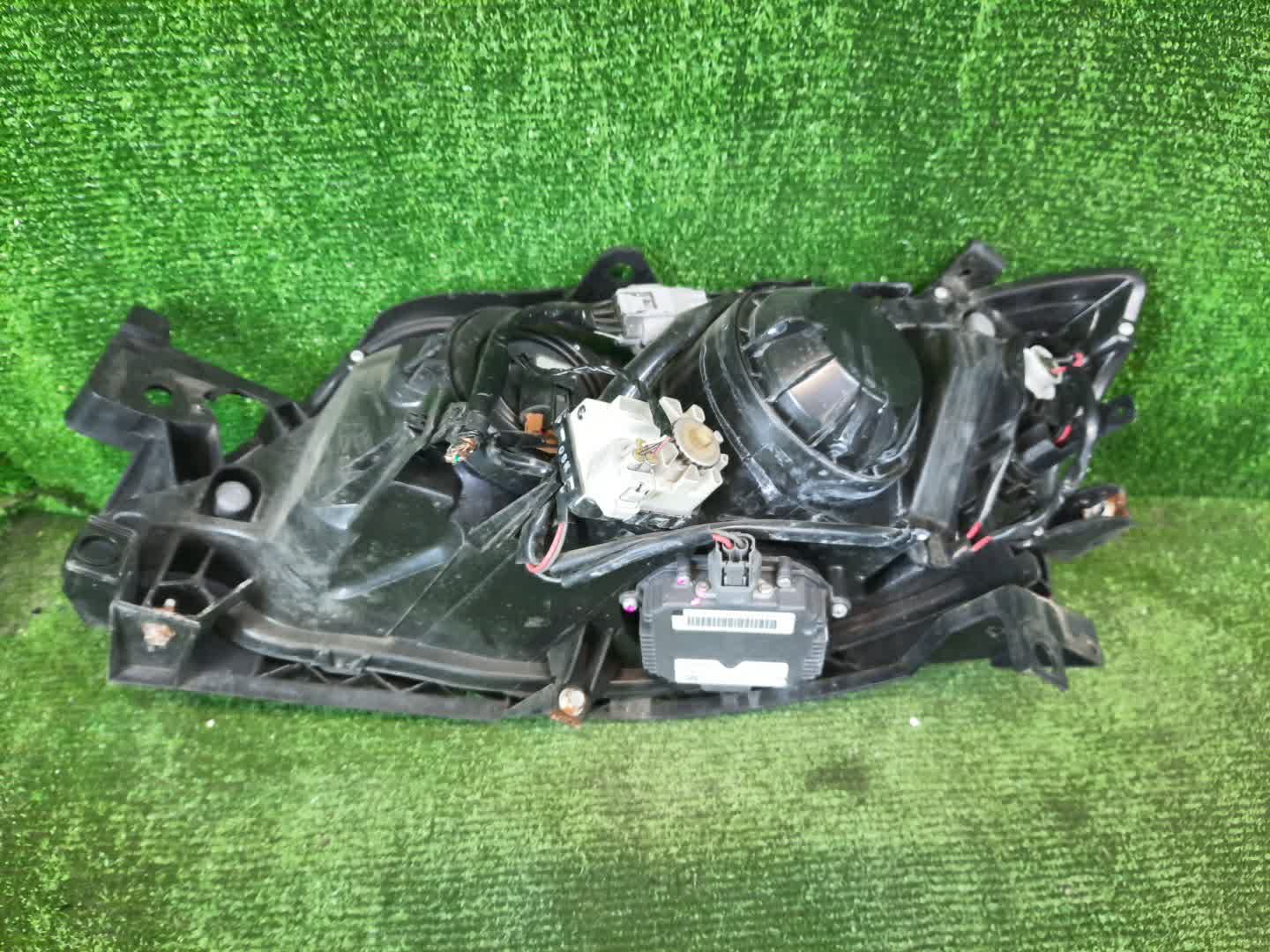 Фара правая передняя SUBARU IMPREZA GH6, GH7, GH8, GH2, GE3, GH3, GE2, GE6, GE7 3 ракурс