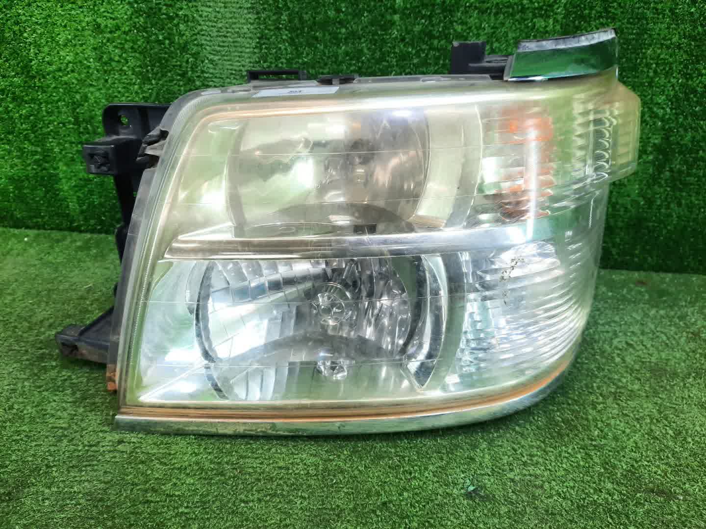 Фара левая передняя NISSAN ELGRAND ATE50, AVE50, ATWE50, ALWE50, APWE50, AVWE50, APE50, ALE50 1 ракурс Фара левая передняя NISSAN ELGRAND ATE50, AVE50, ATWE50, ALWE50, APWE50, AVWE50, APE50, ALE50 1 ракурс