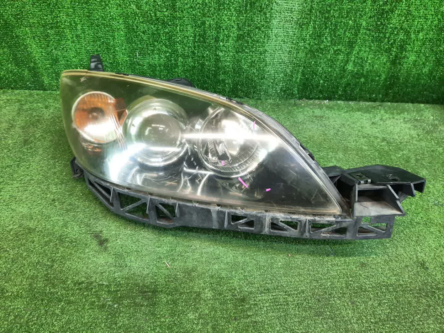 Фара правая передняя MAZDA AXELA, MAZDA 3, 3 BK5P, BK3P, BKEP, BK 1 ракурс
