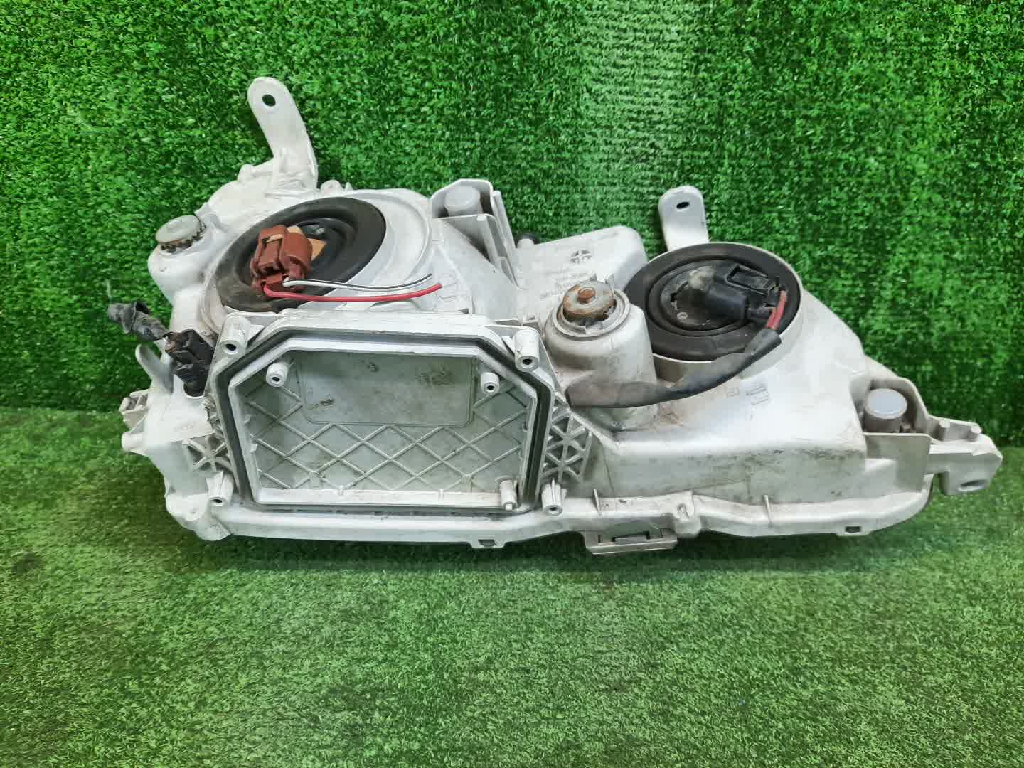 Фара левая передняя TOYOTA GAIA SXM10G, SXM15G, CXM10G, ACM10G, ACM15G 2 ракурс
