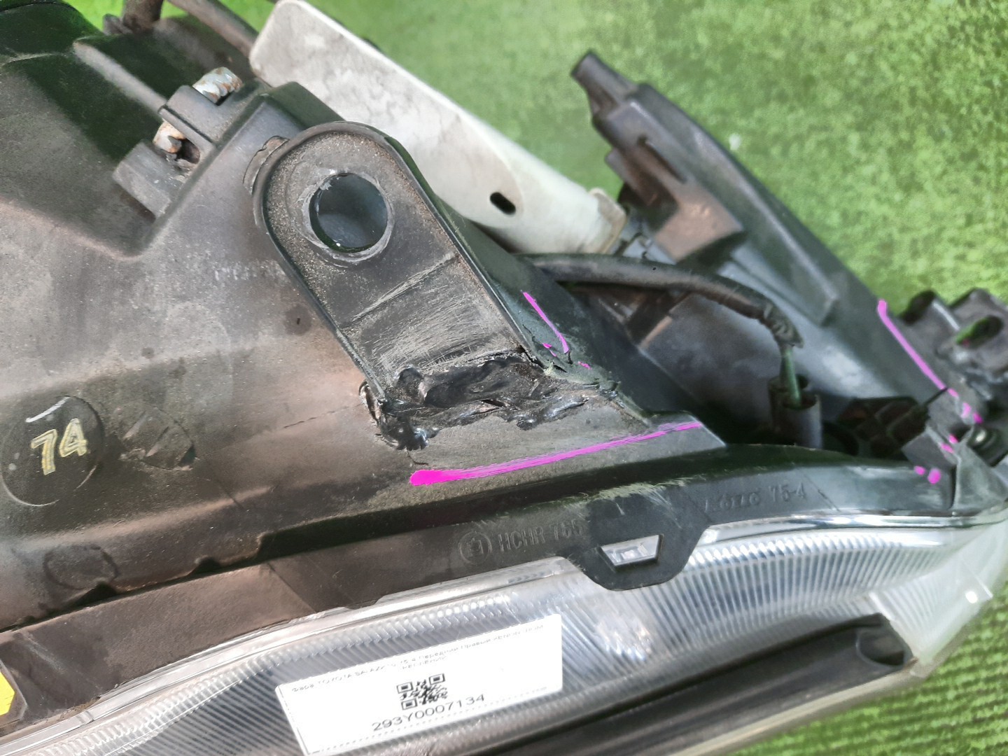 Фара правая передняя TOYOTA SAI AZK10 3 ракурс