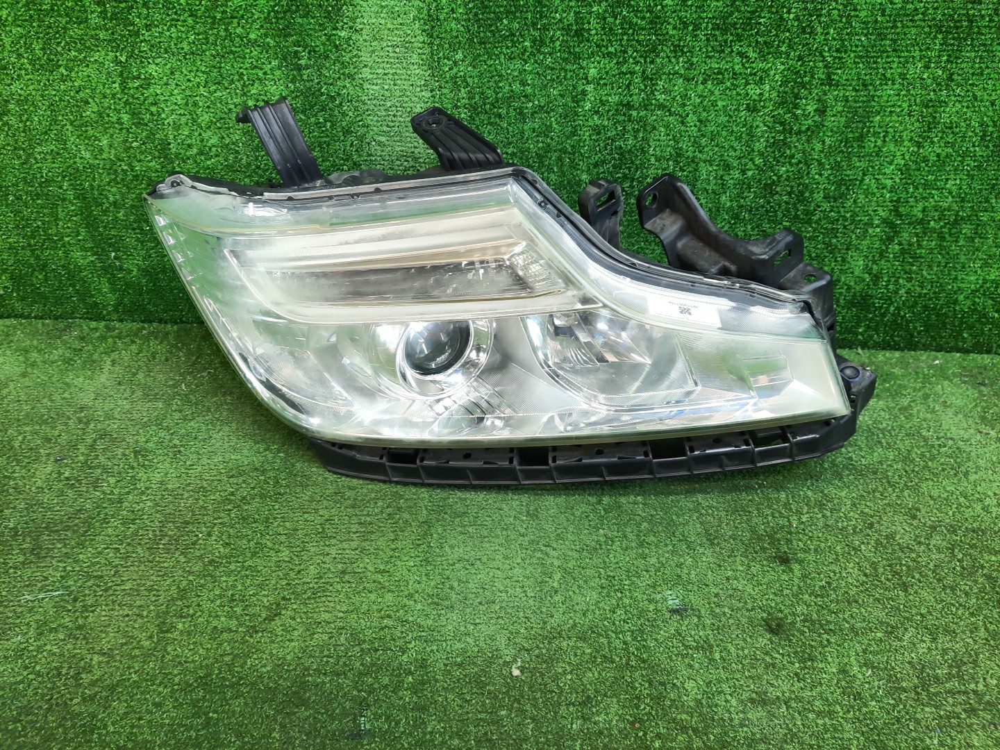 Фара правая передняя HONDA STEPWGN RK5 1 ракурс Фара правая передняя HONDA STEPWGN RK5 1 ракурс