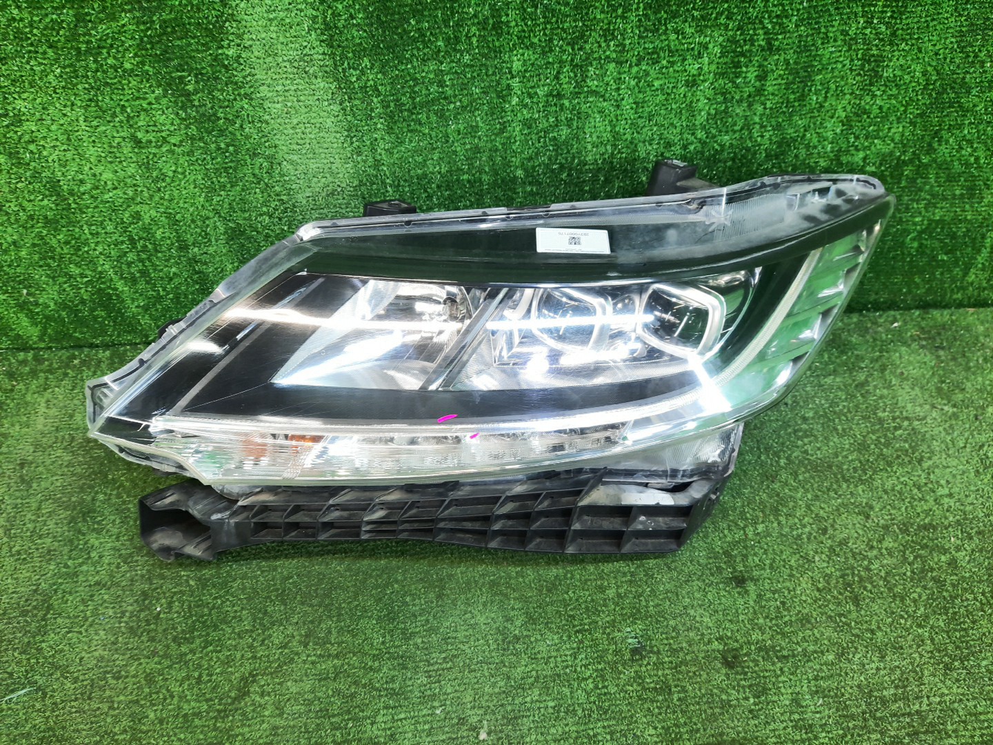 Фара левая передняя HONDA ODYSSEY RC1 1 ракурс
