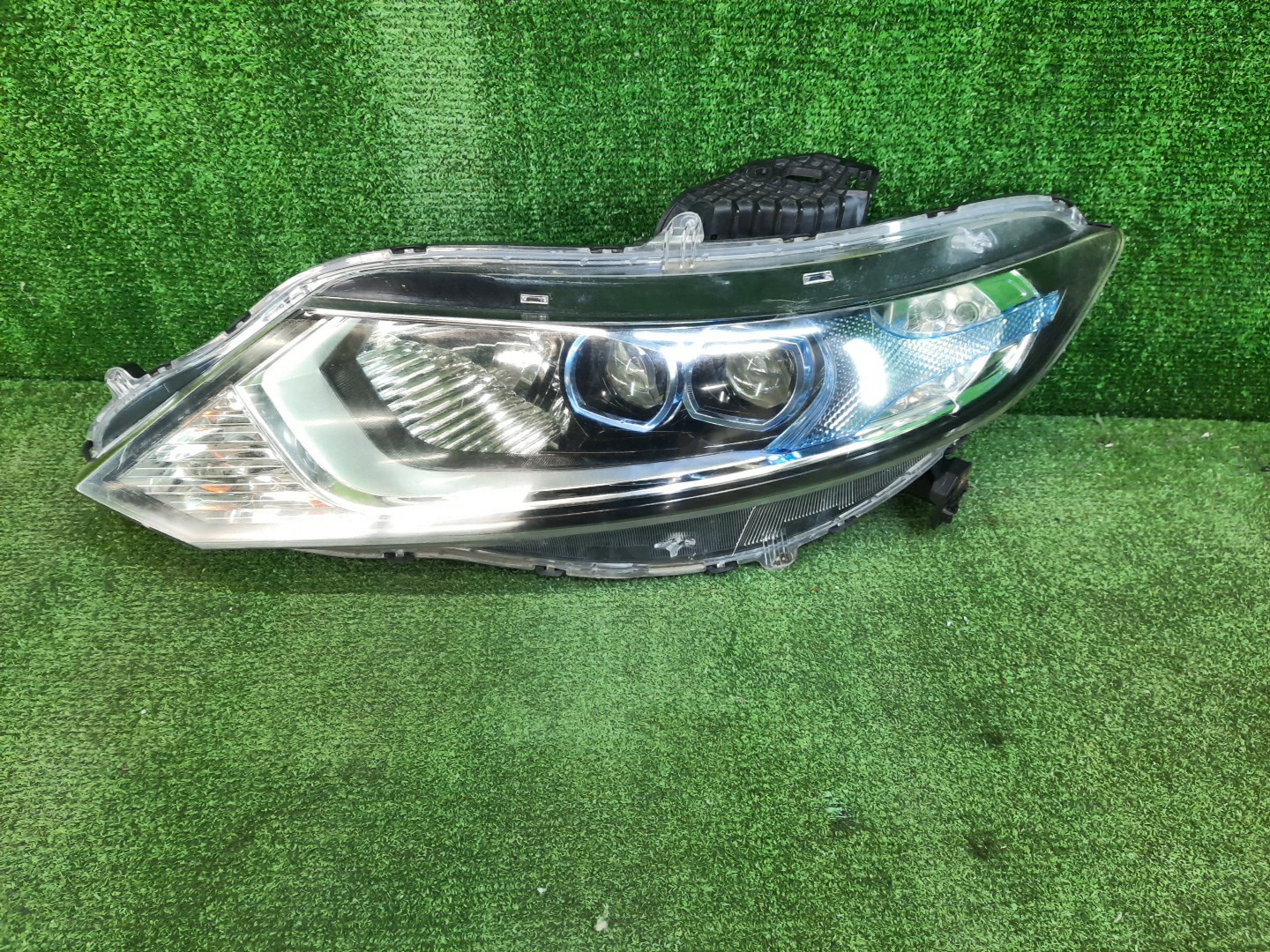 Фара левая передняя HONDA JADE FR4 1 ракурс