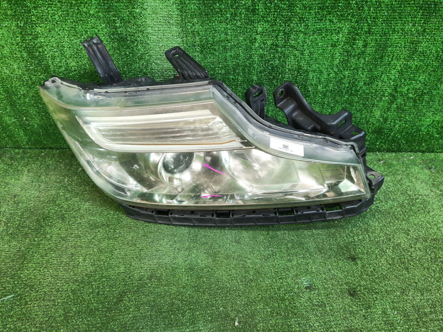Фара правая передняя HONDA STEPWGN RK5 1 ракурс