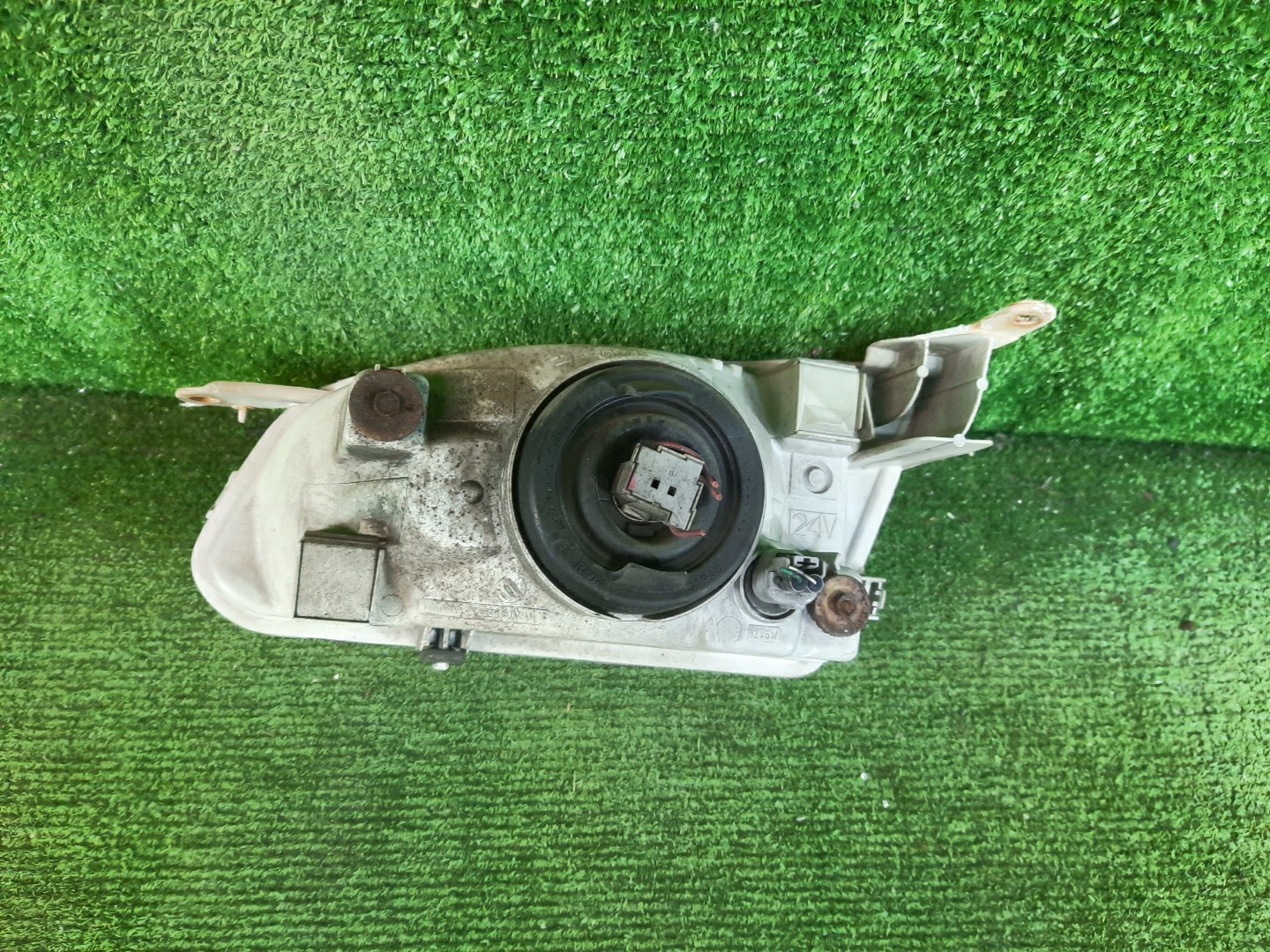 Фара правая передняя TOYOTA COROLLA AE111, AE114, AE110, EE111, CE110, CE114 2 ракурс