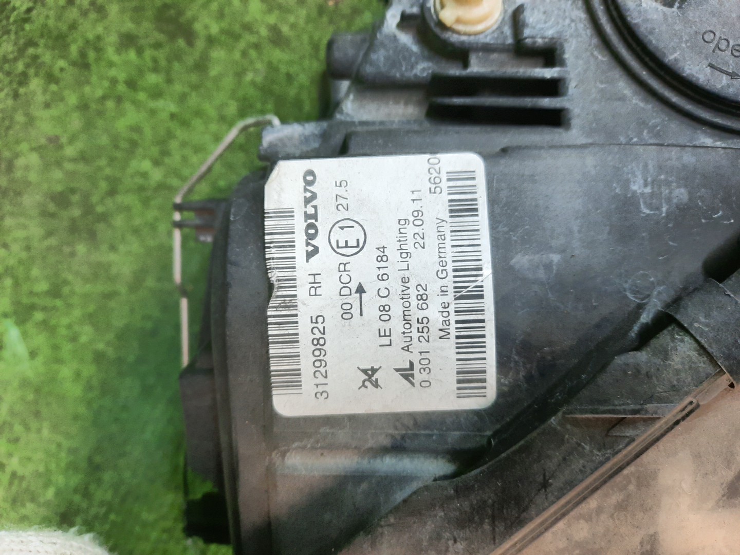 Фара правая передняя VOLVO C30 MK 4 ракурс