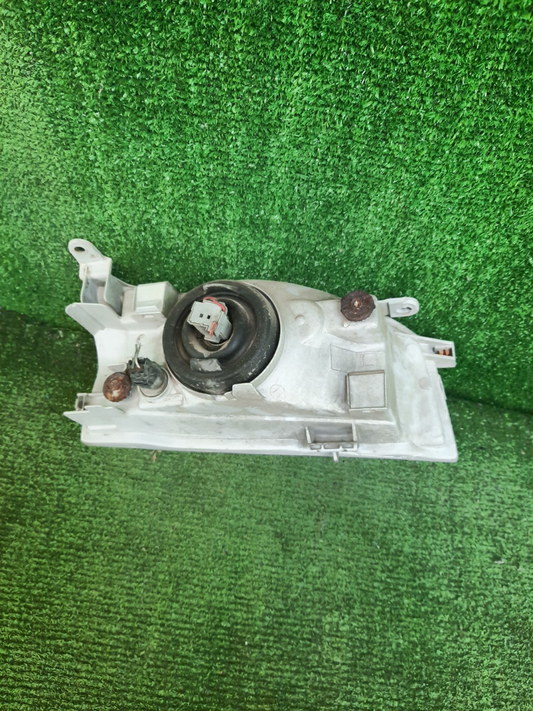 Фара левая передняя TOYOTA SPRINTER CARIB AE111G, AE114G, AE115G 2 ракурс