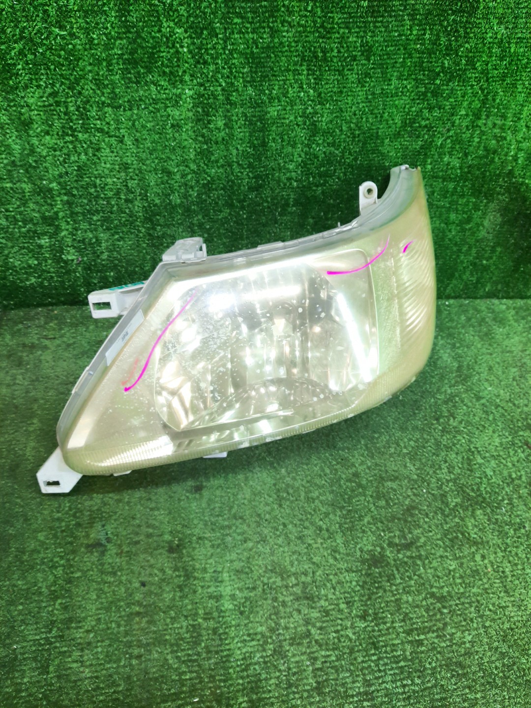 Фара левая передняя NISSAN SERENA TNC24, TC24, RC24, PC24, PNC24, VC24, VNC24 1 ракурс