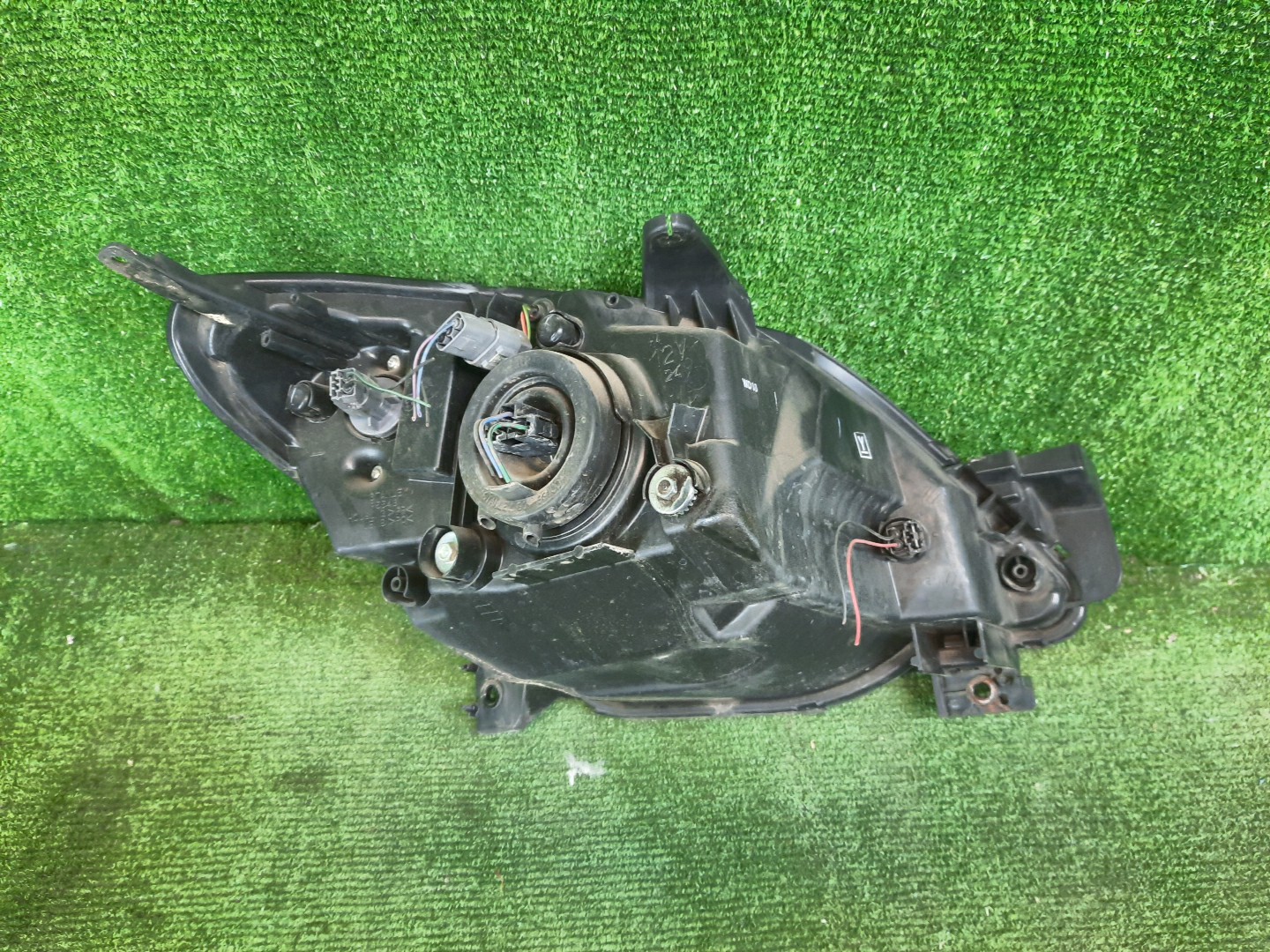 Фара левая передняя MAZDA DEMIO DY3W, DY5W, DY3R 3 ракурс