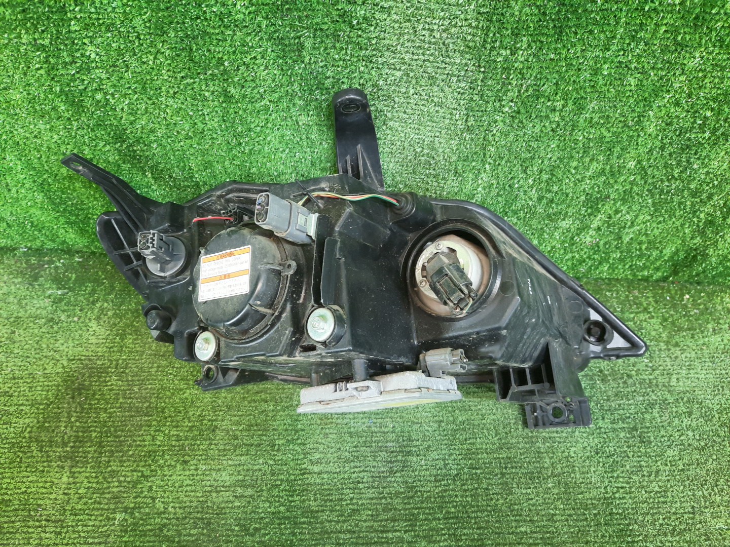 Фара левая передняя MAZDA DEMIO DY3W, DY5W, DY3R 3 ракурс